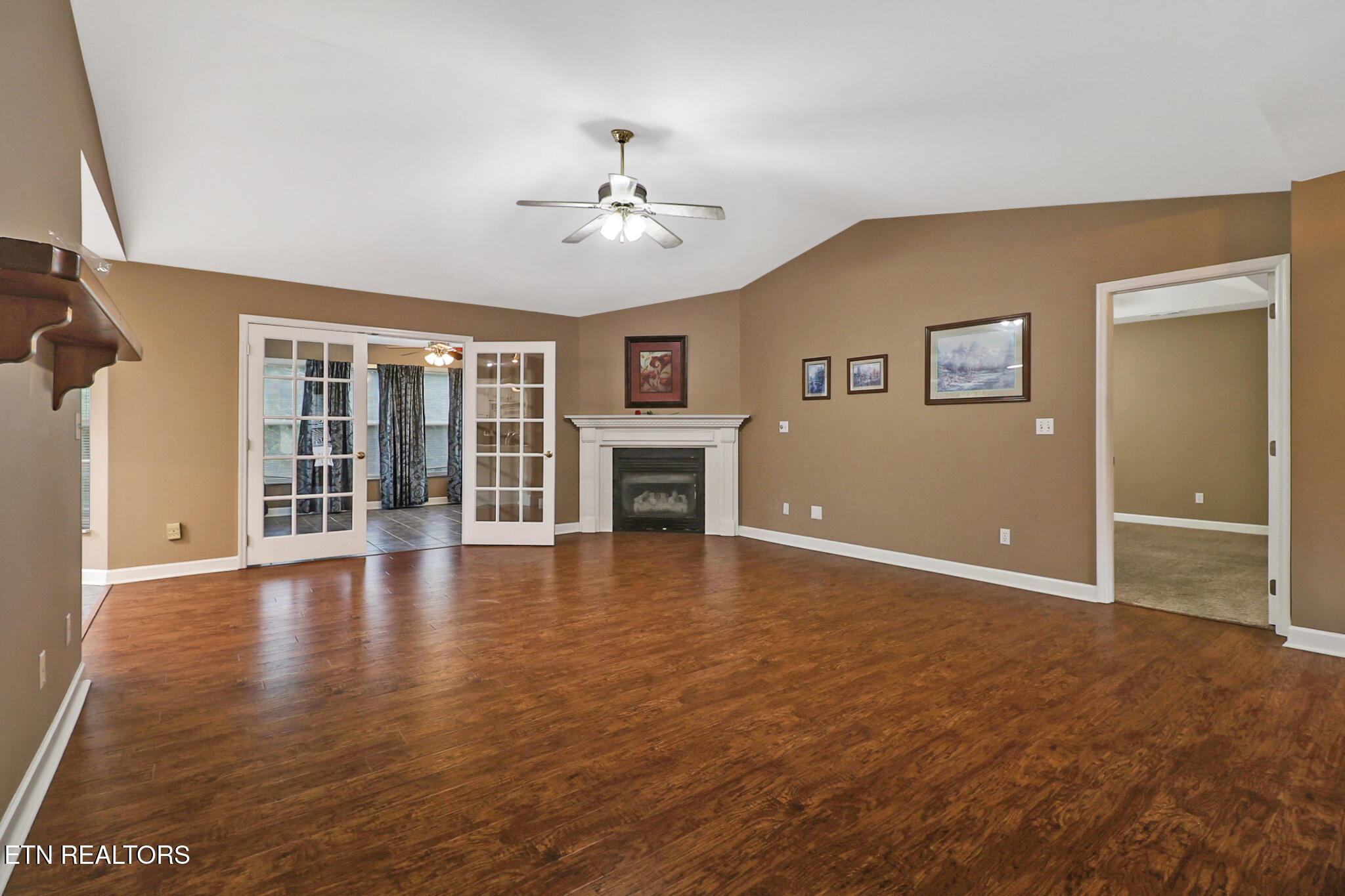122 Twin Oaks Drive Rockwood TN 37854