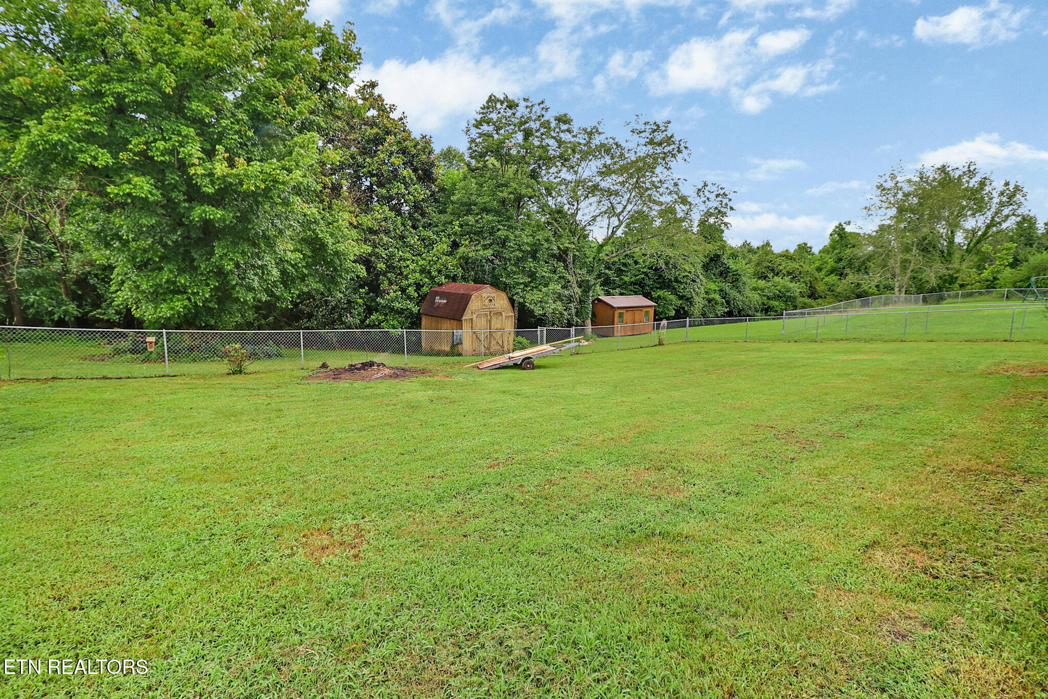 122 Twin Oaks Drive Rockwood TN 37854
