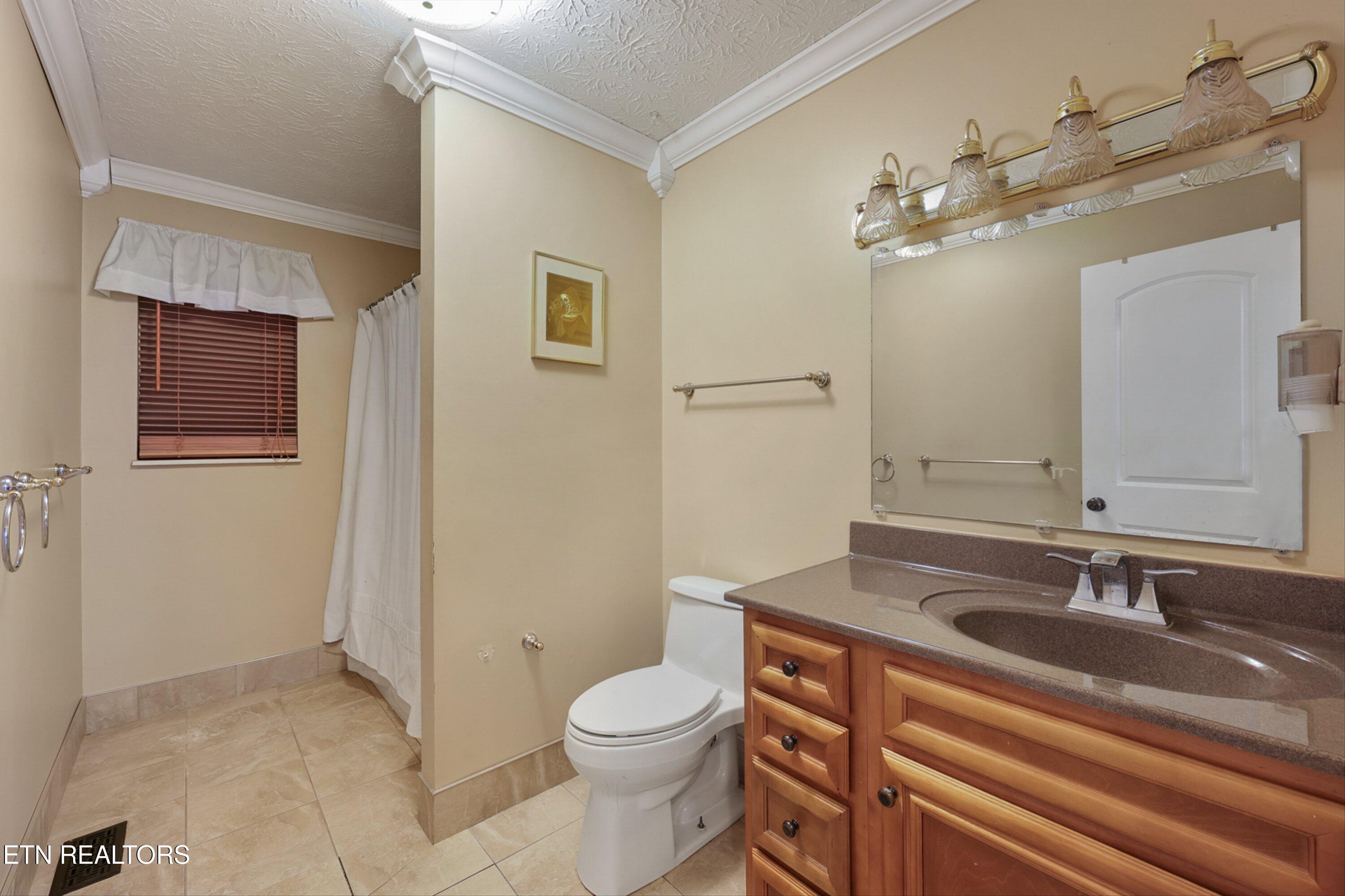 156 Hollifield Drive Jacksboro TN 37757