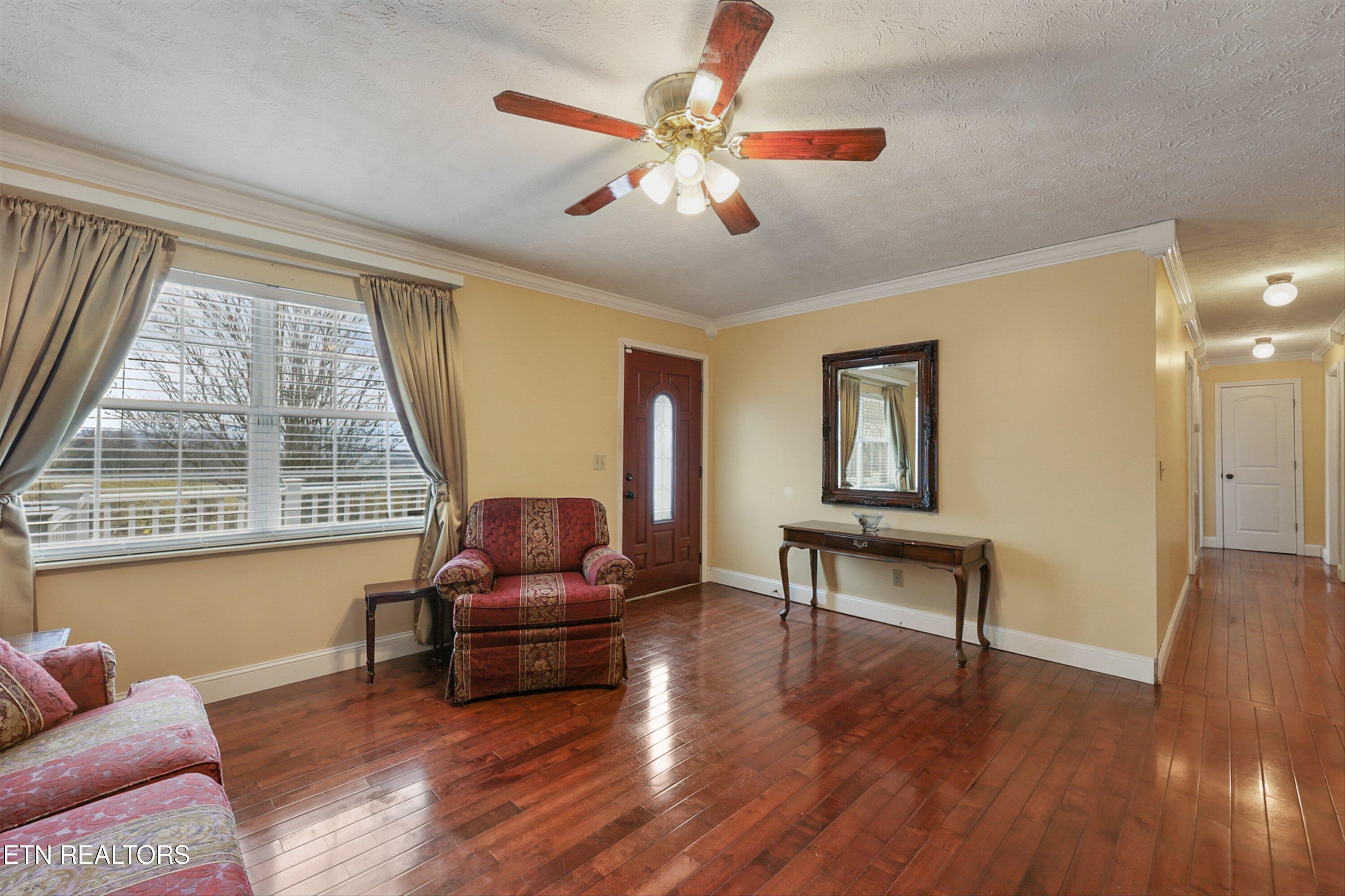 156 Hollifield Drive Jacksboro TN 37757