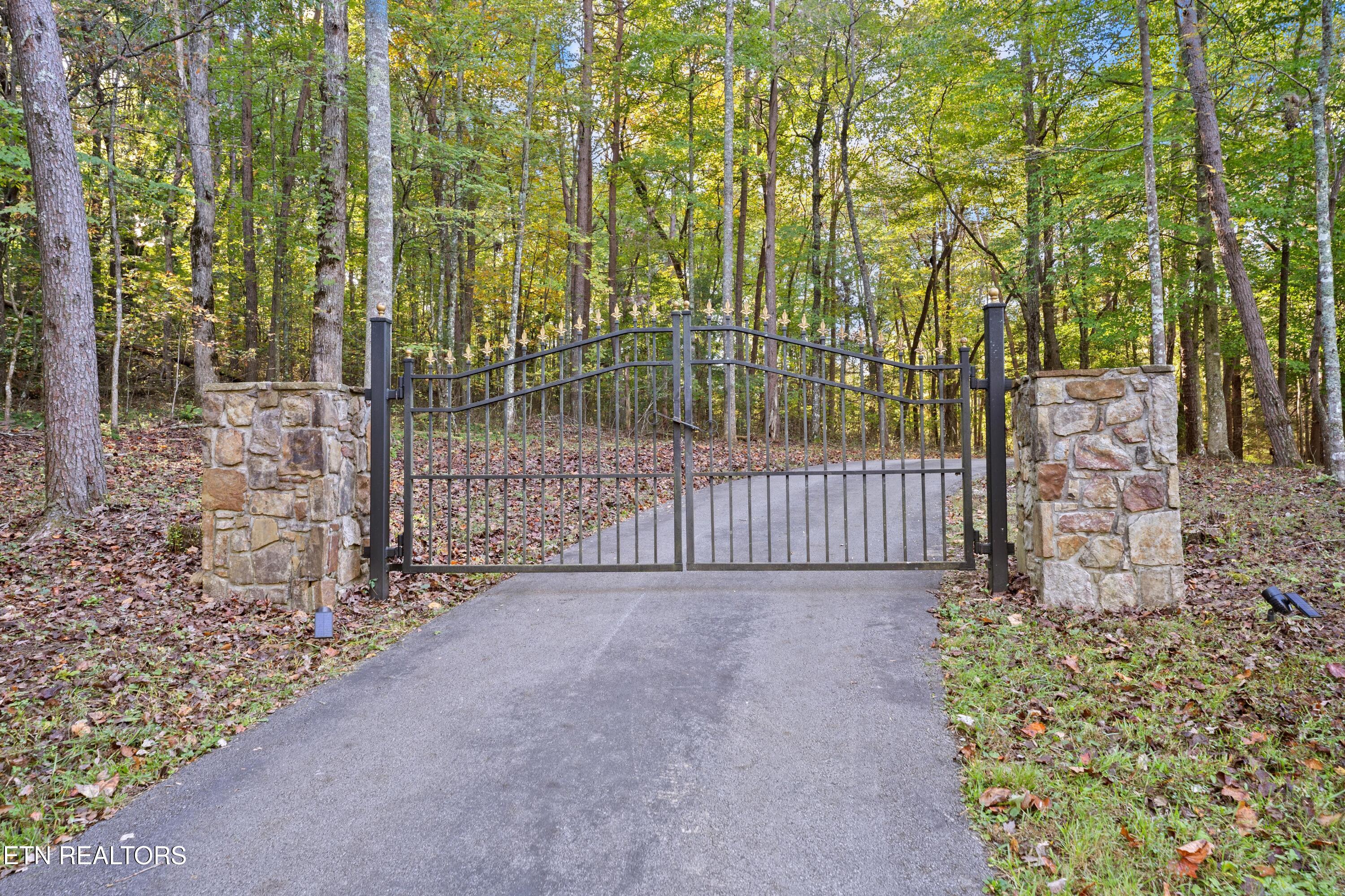 303 Cumberland Cove Road Monterey TN 38574