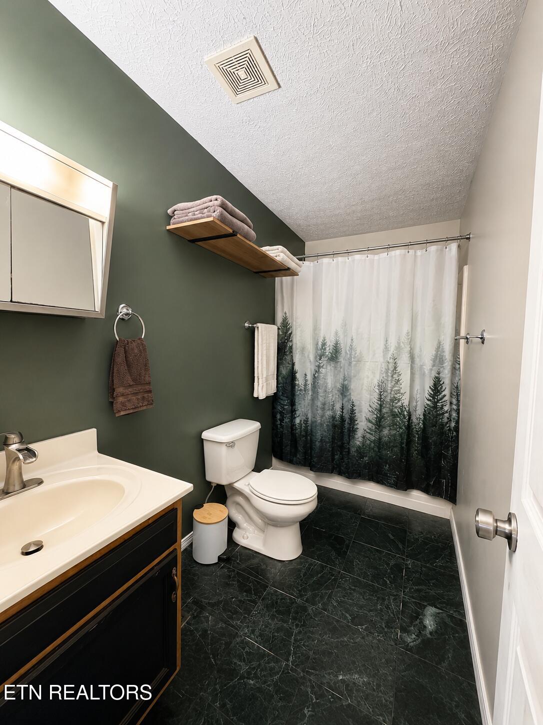 1820 Peaceful Way Sevierville TN 37876