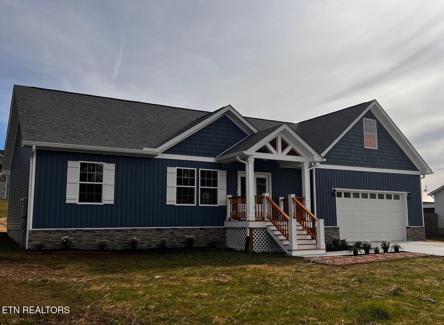 180 Clover Circle Jacksboro TN 37757