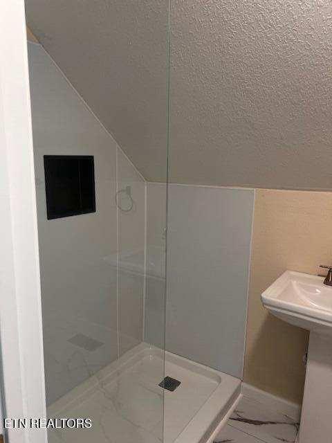 180 Clover Circle Jacksboro TN 37757
