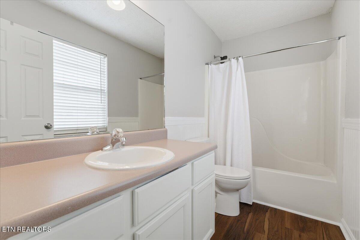 2004 Knoll Tree Drive Knoxville TN 37932
