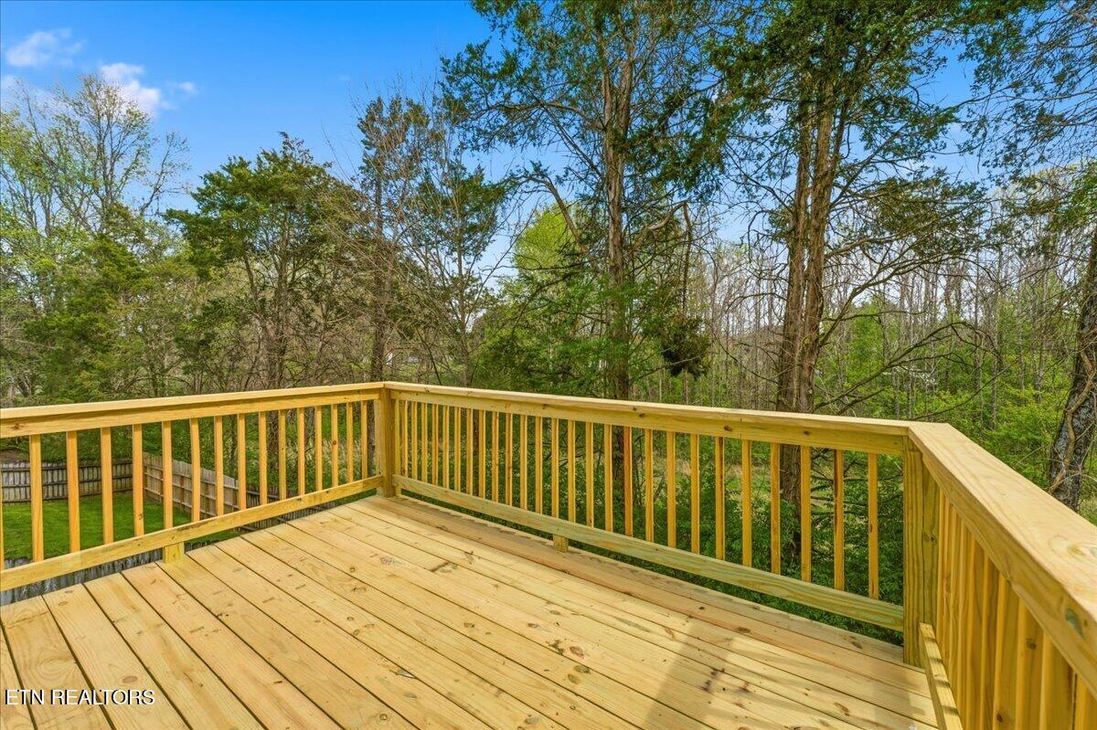 2004 Knoll Tree Drive Knoxville TN 37932