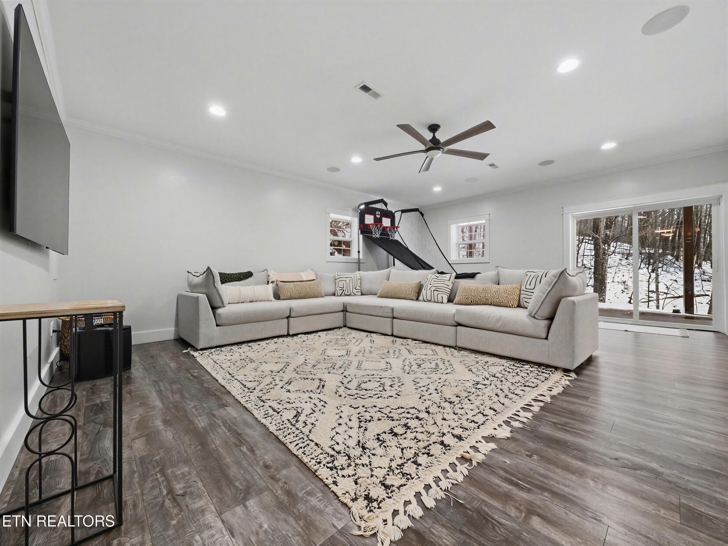 3402 Lillie Boulevard Sevierville TN 37876