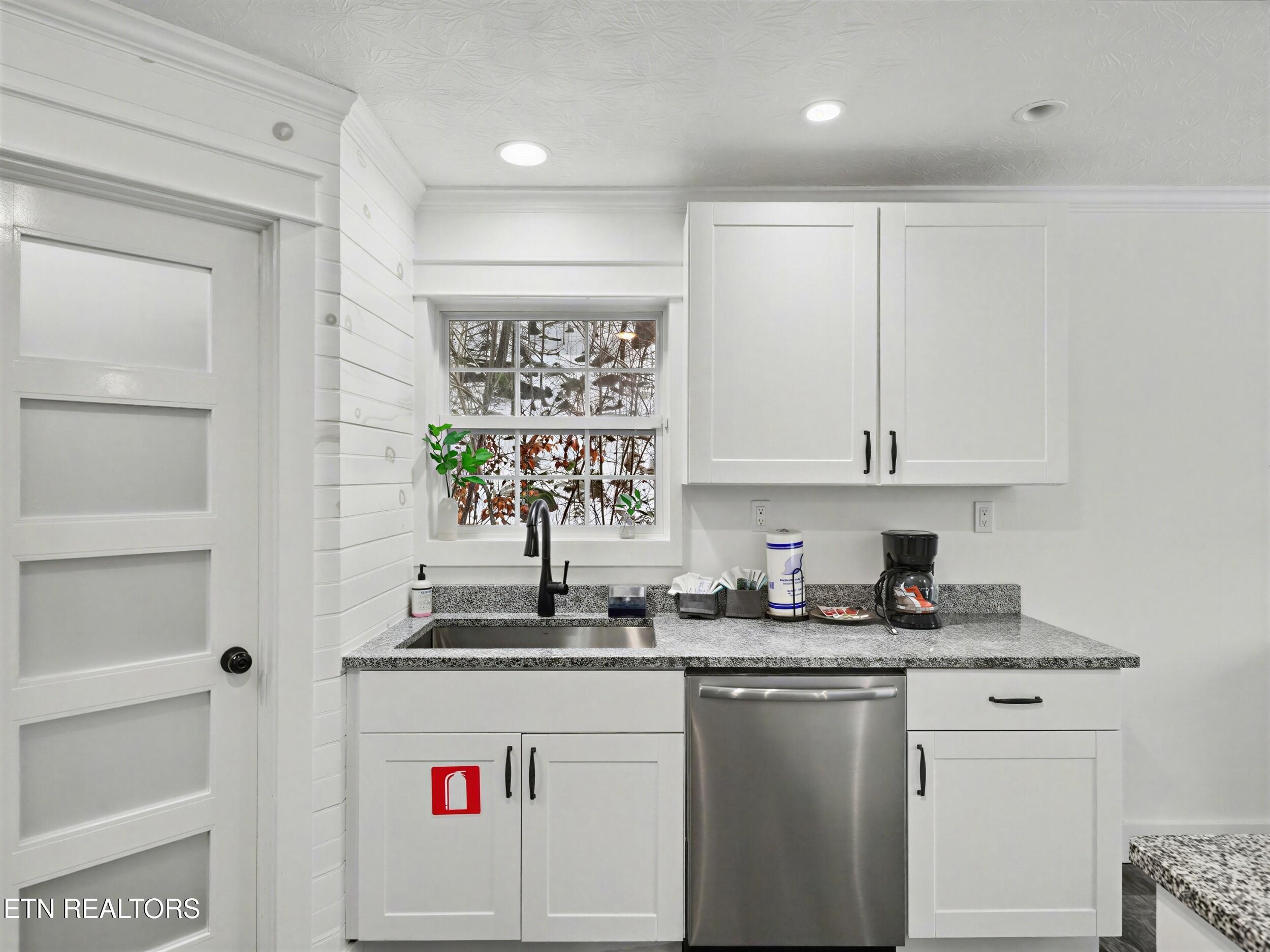 3402 Lillie Boulevard Sevierville TN 37876
