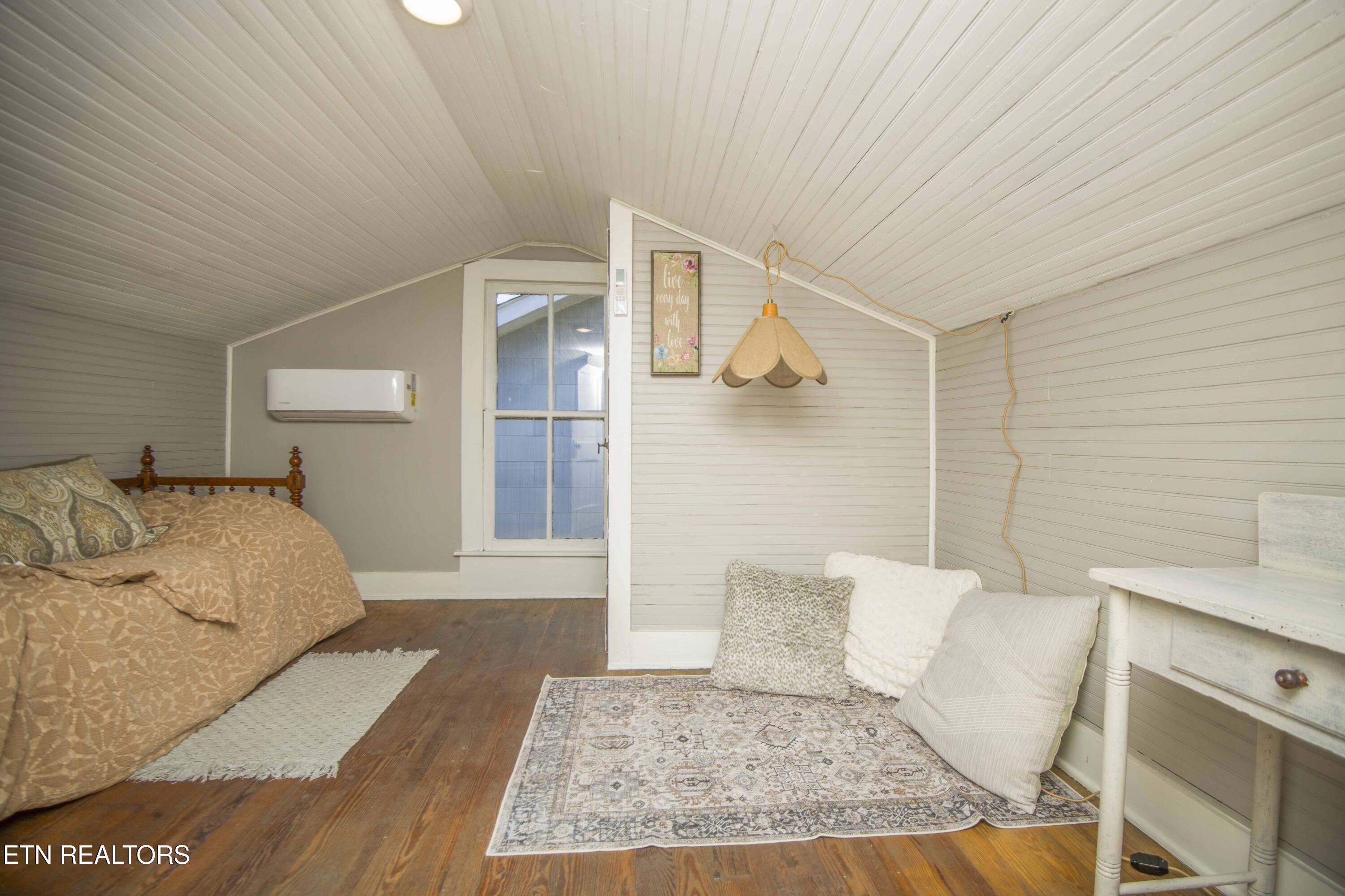 342 Marshall Street Clinton TN 37716