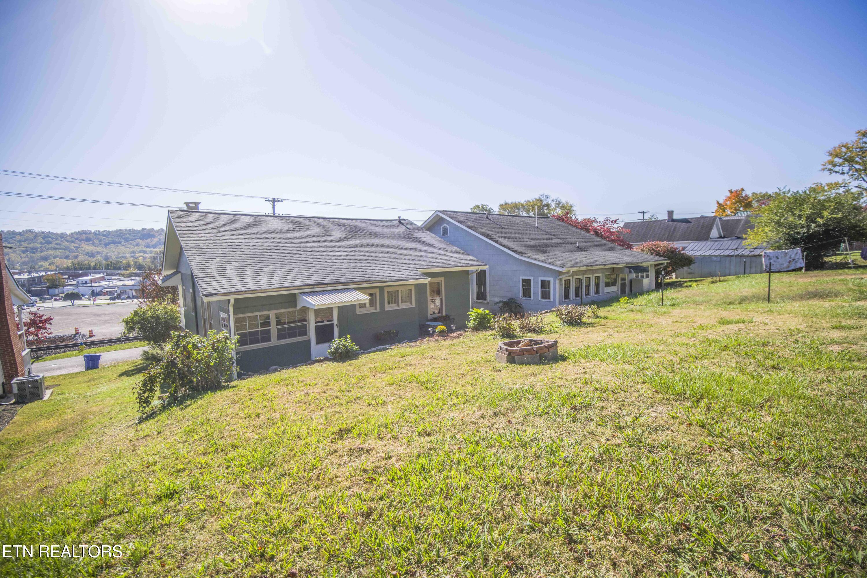 342 Marshall Street Clinton TN 37716