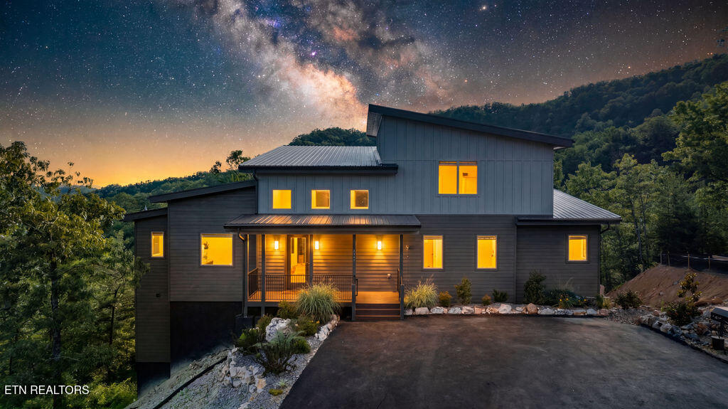 1429 Mountain Ash Way Sevierville TN 37876