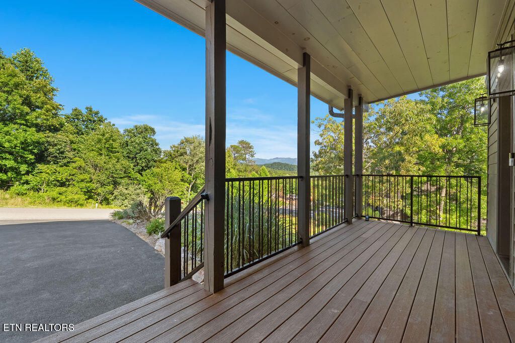 1429 Mountain Ash Way Sevierville TN 37876