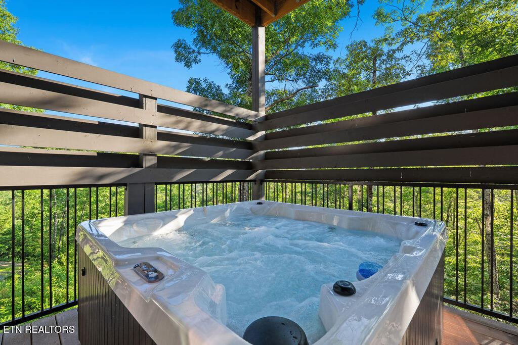 1429 Mountain Ash Way Sevierville TN 37876