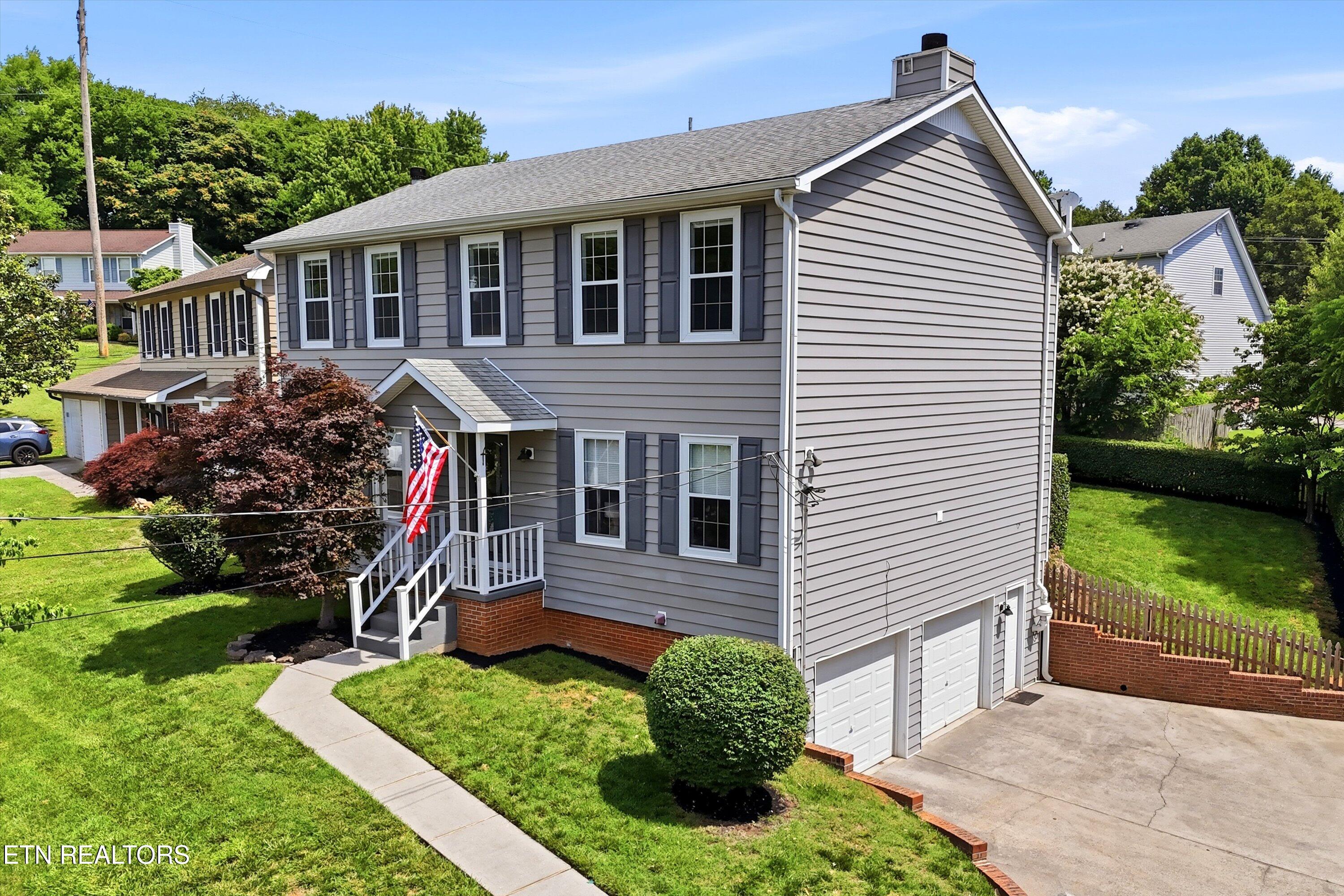 1109 Harbour Shore Drive Knoxville TN 37934