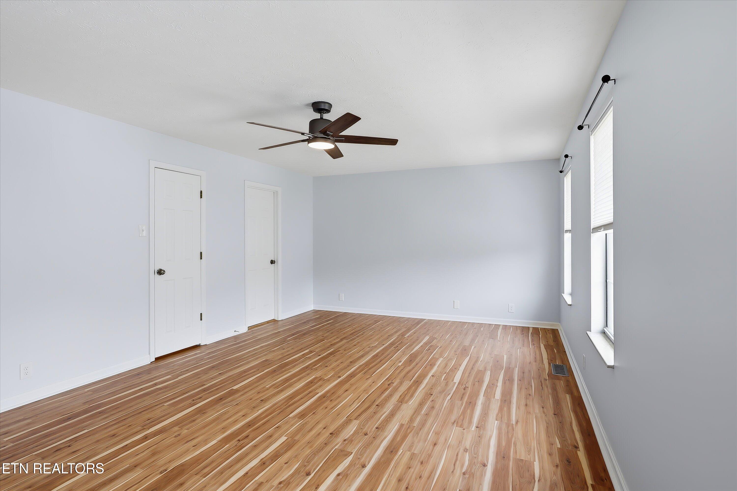 1109 Harbour Shore Drive Knoxville TN 37934