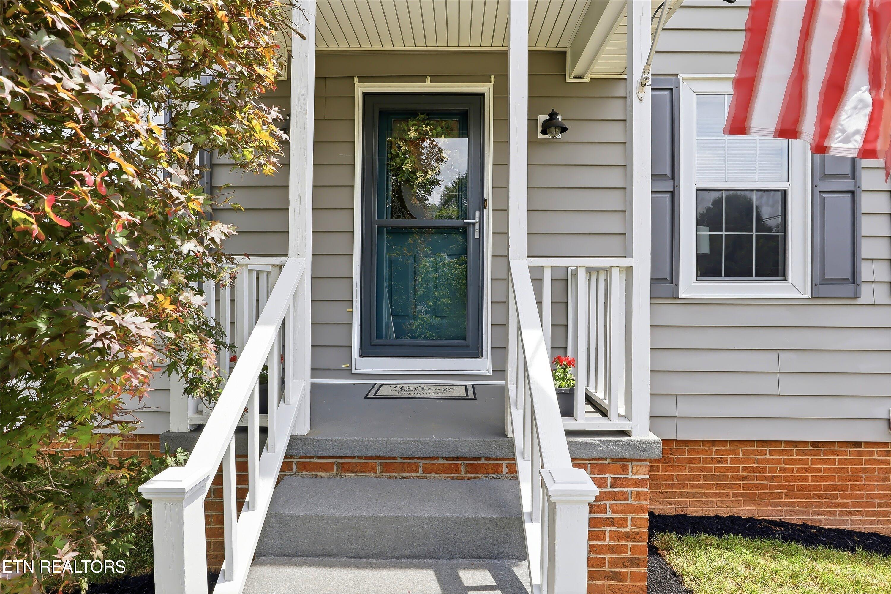 1109 Harbour Shore Drive Knoxville TN 37934