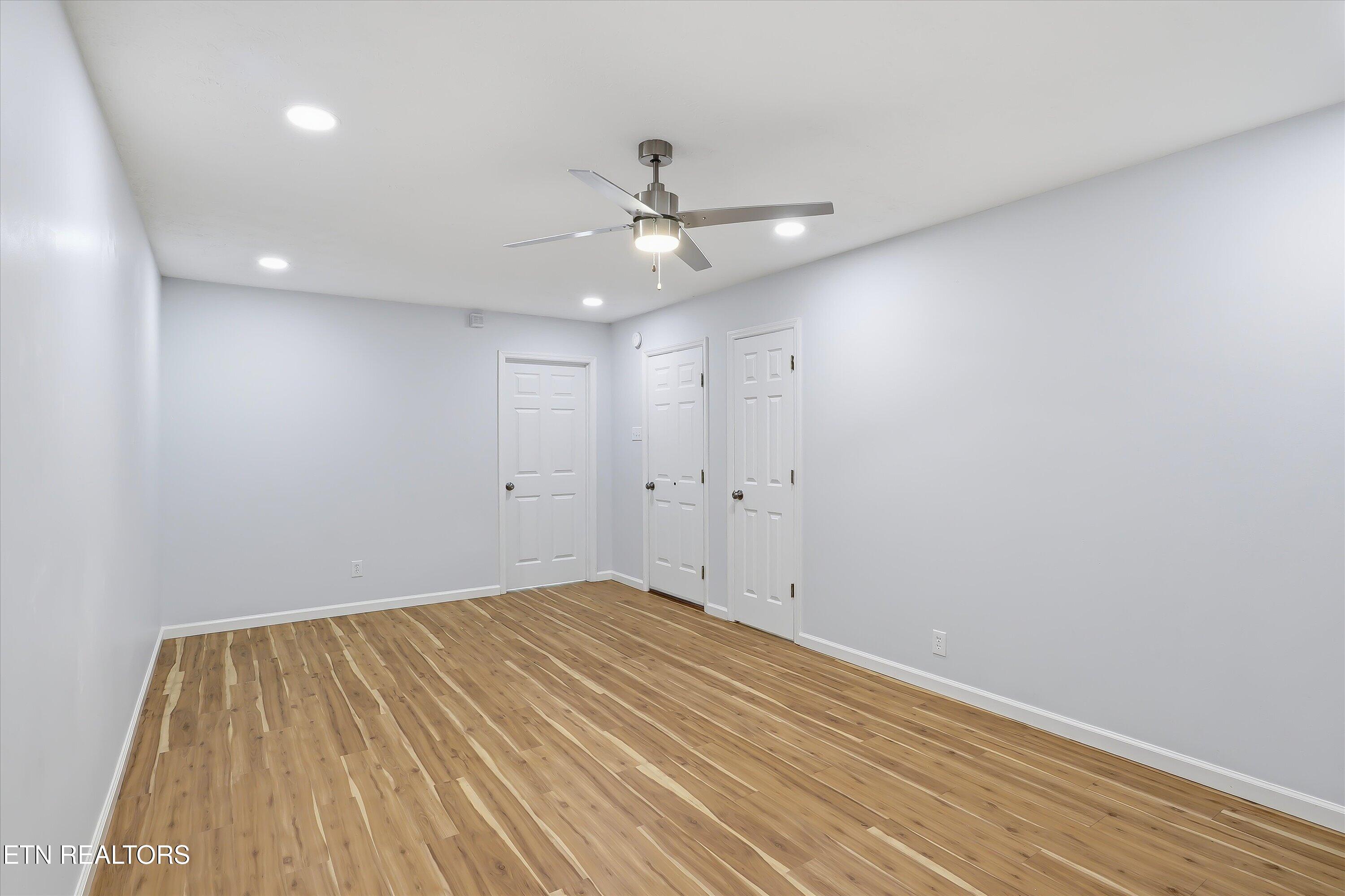 1109 Harbour Shore Drive Knoxville TN 37934