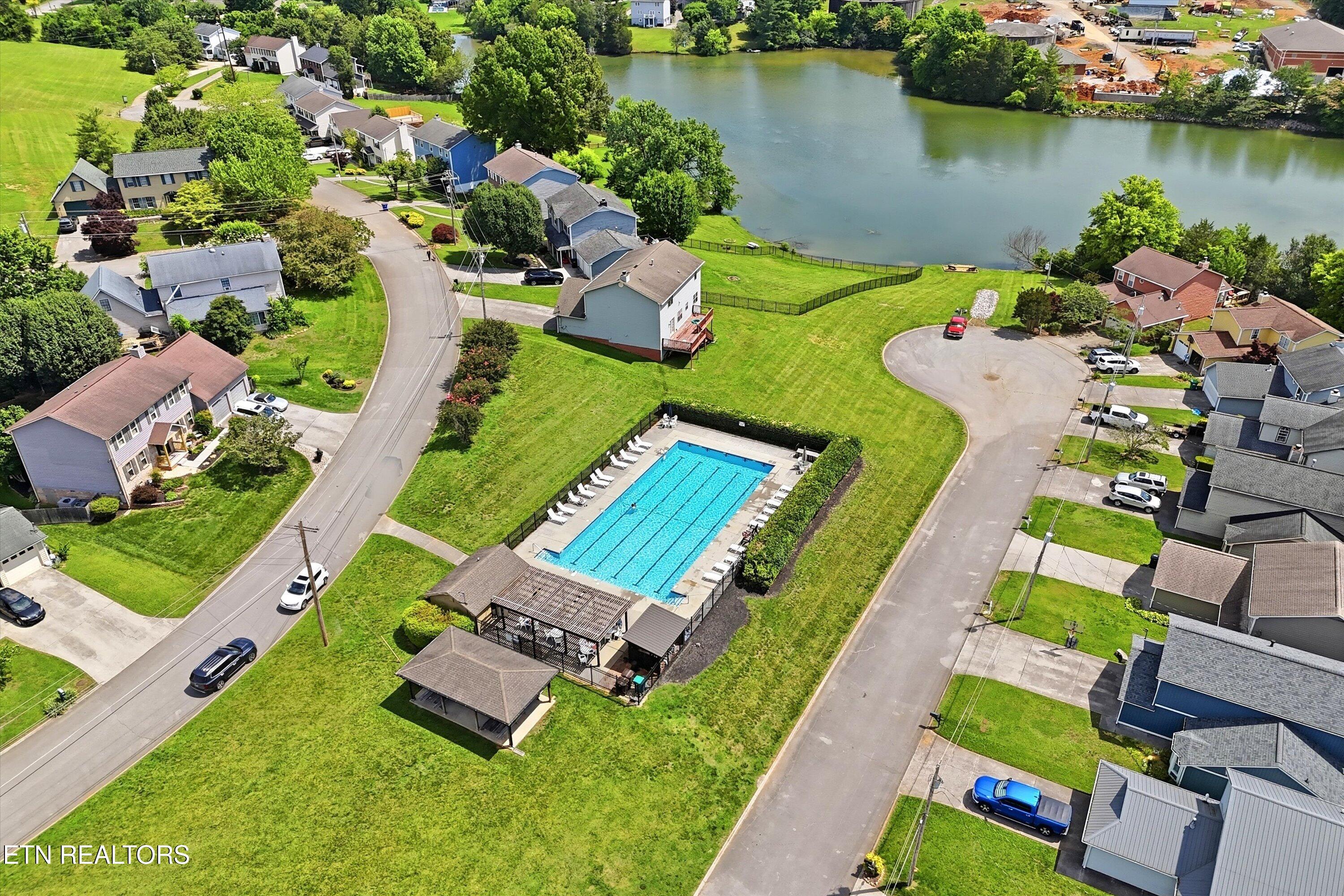 1109 Harbour Shore Drive Knoxville TN 37934