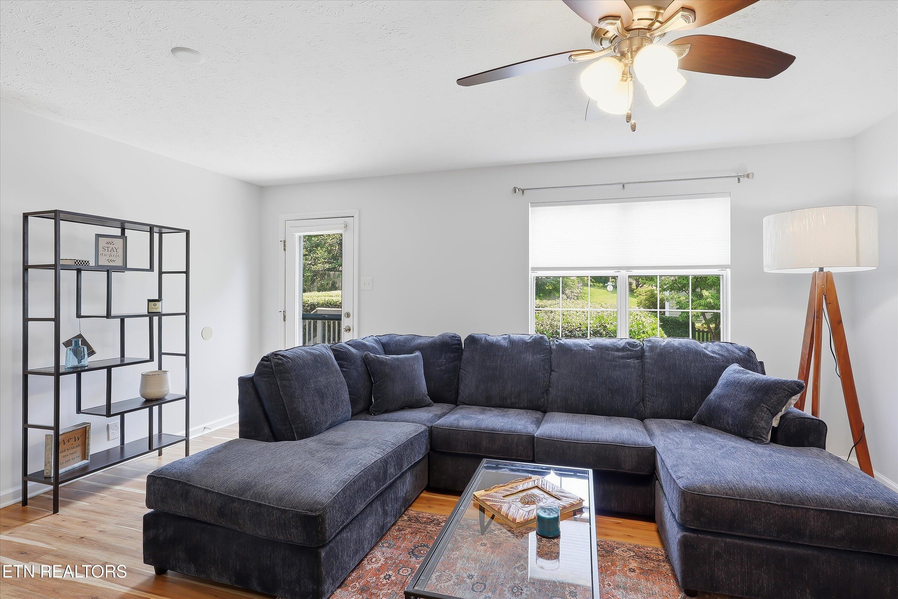 1109 Harbour Shore Drive Knoxville TN 37934
