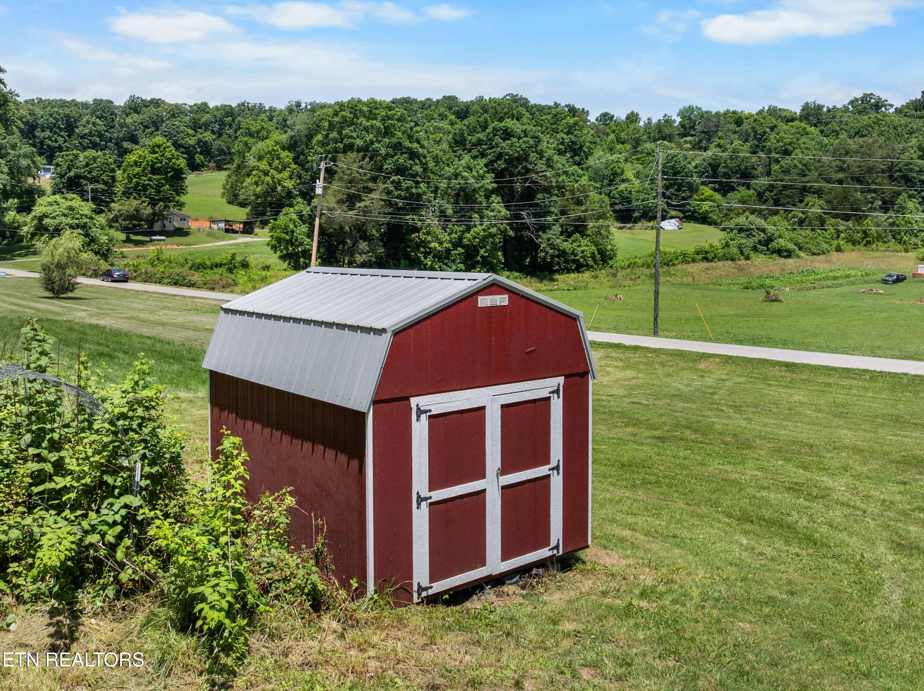 531 Harless Road Corryton TN 37721