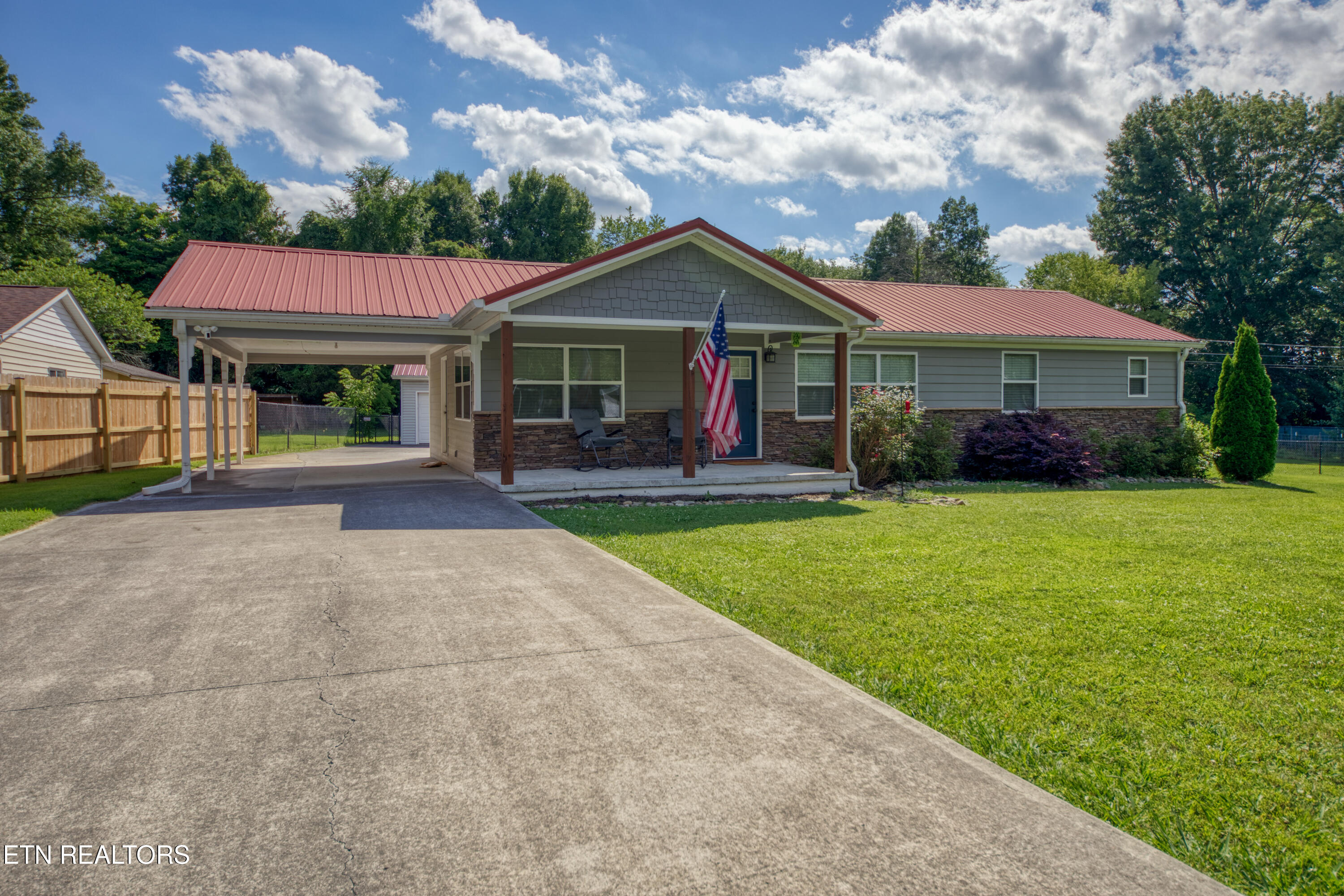 7221 Joyce Lane Powell TN 37849