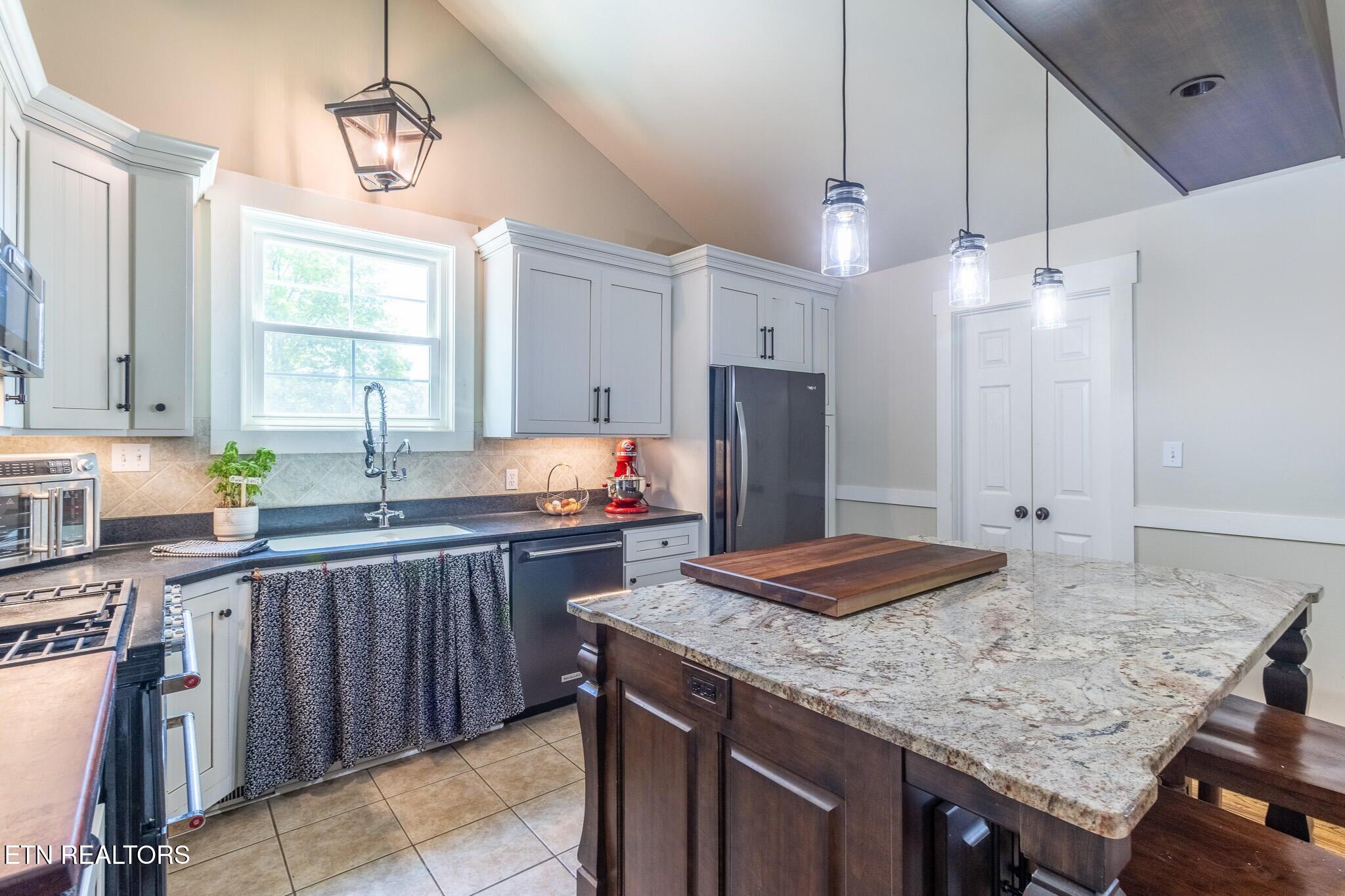 171 Fieldstone Lane Pikeville TN 37367