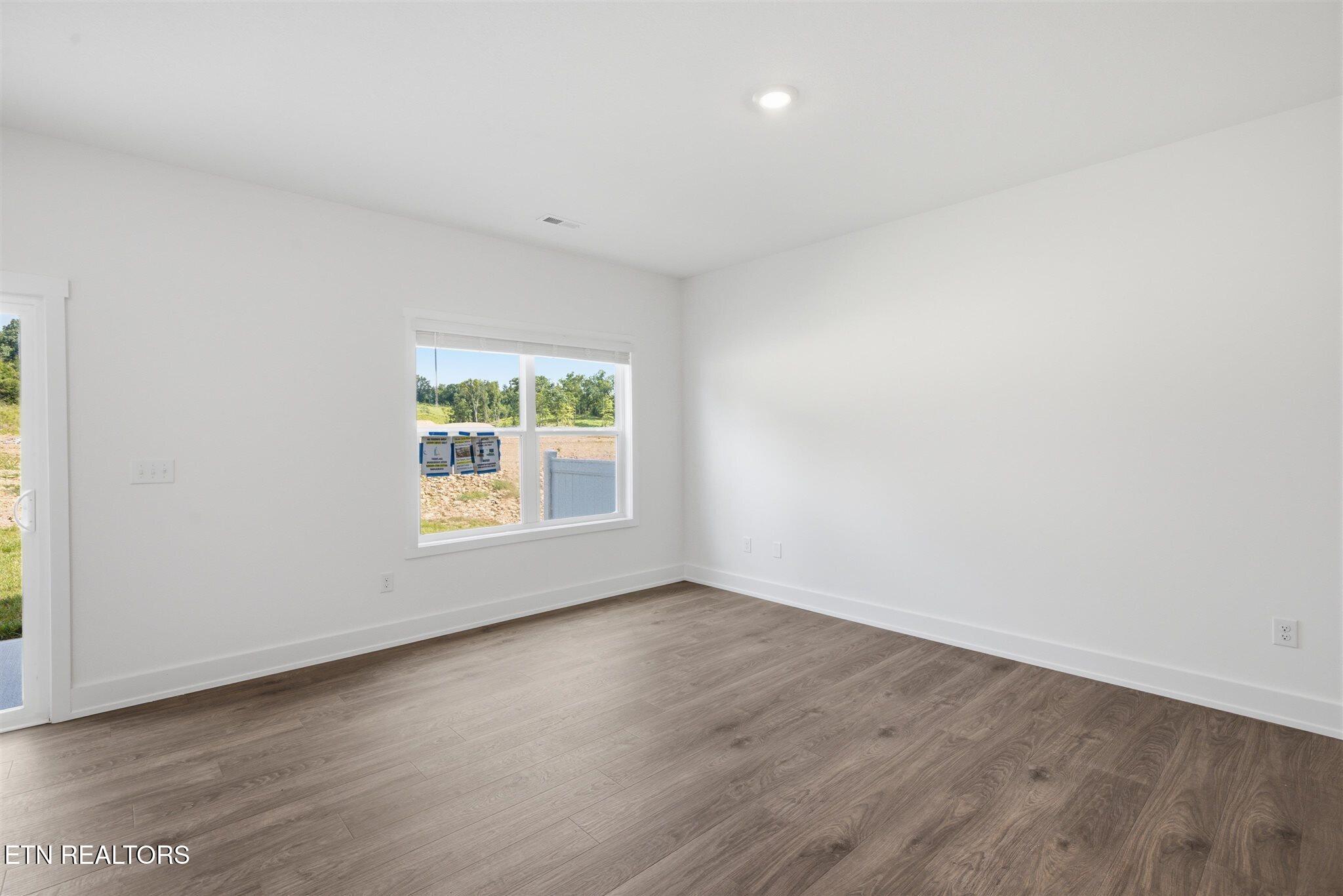 1412 Relaxation Run Sevierville TN 37876