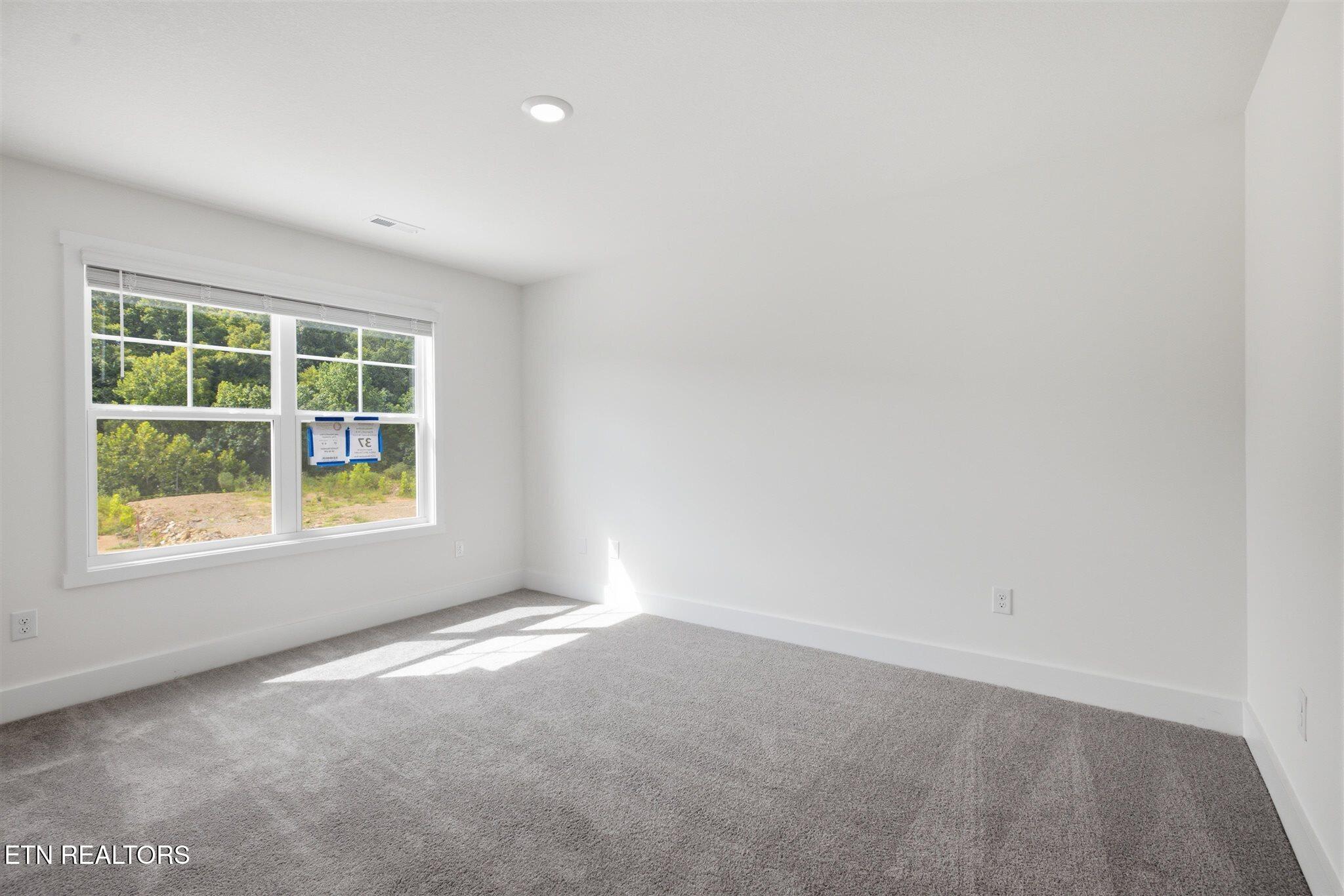1412 Relaxation Run Sevierville TN 37876