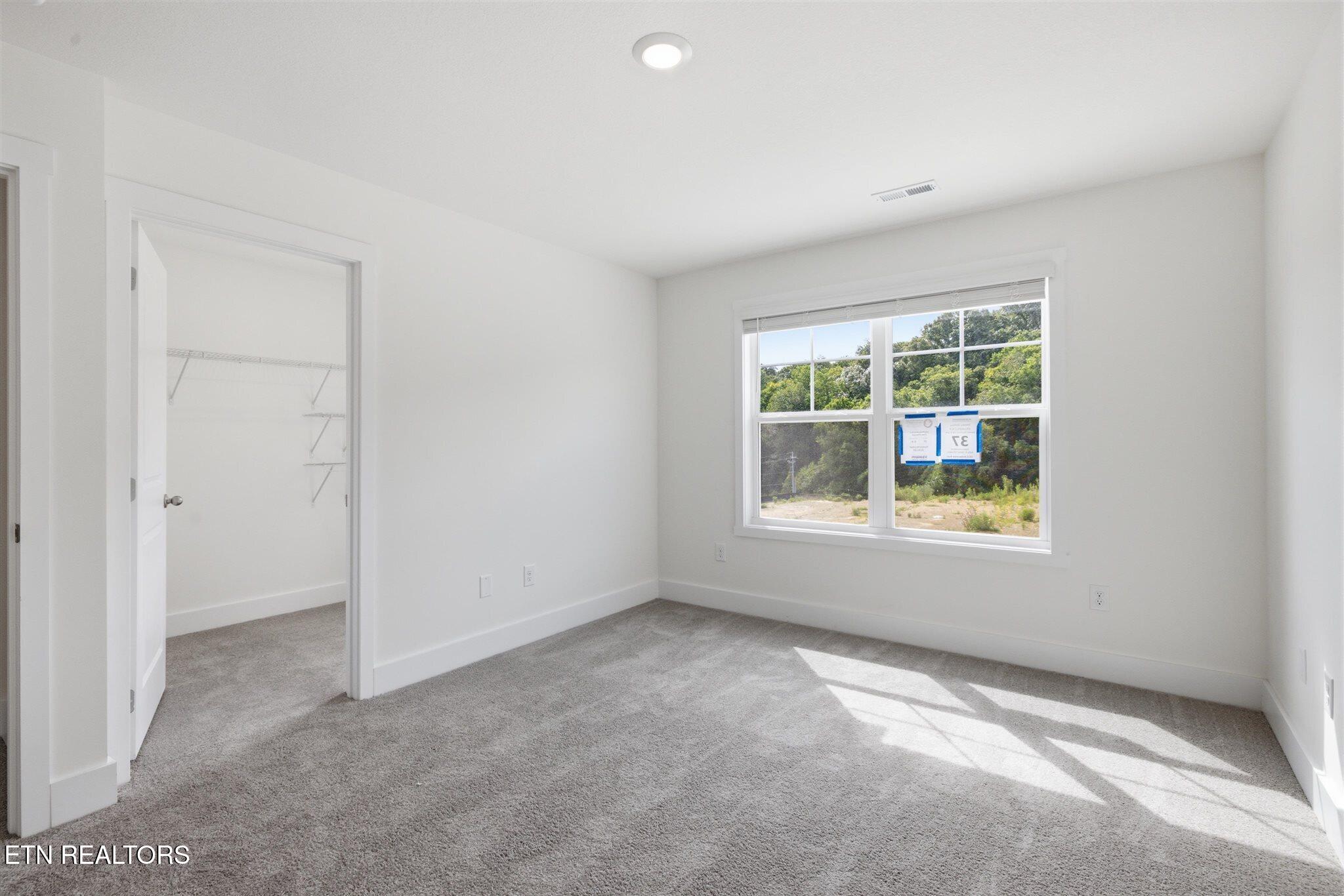 1412 Relaxation Run Sevierville TN 37876