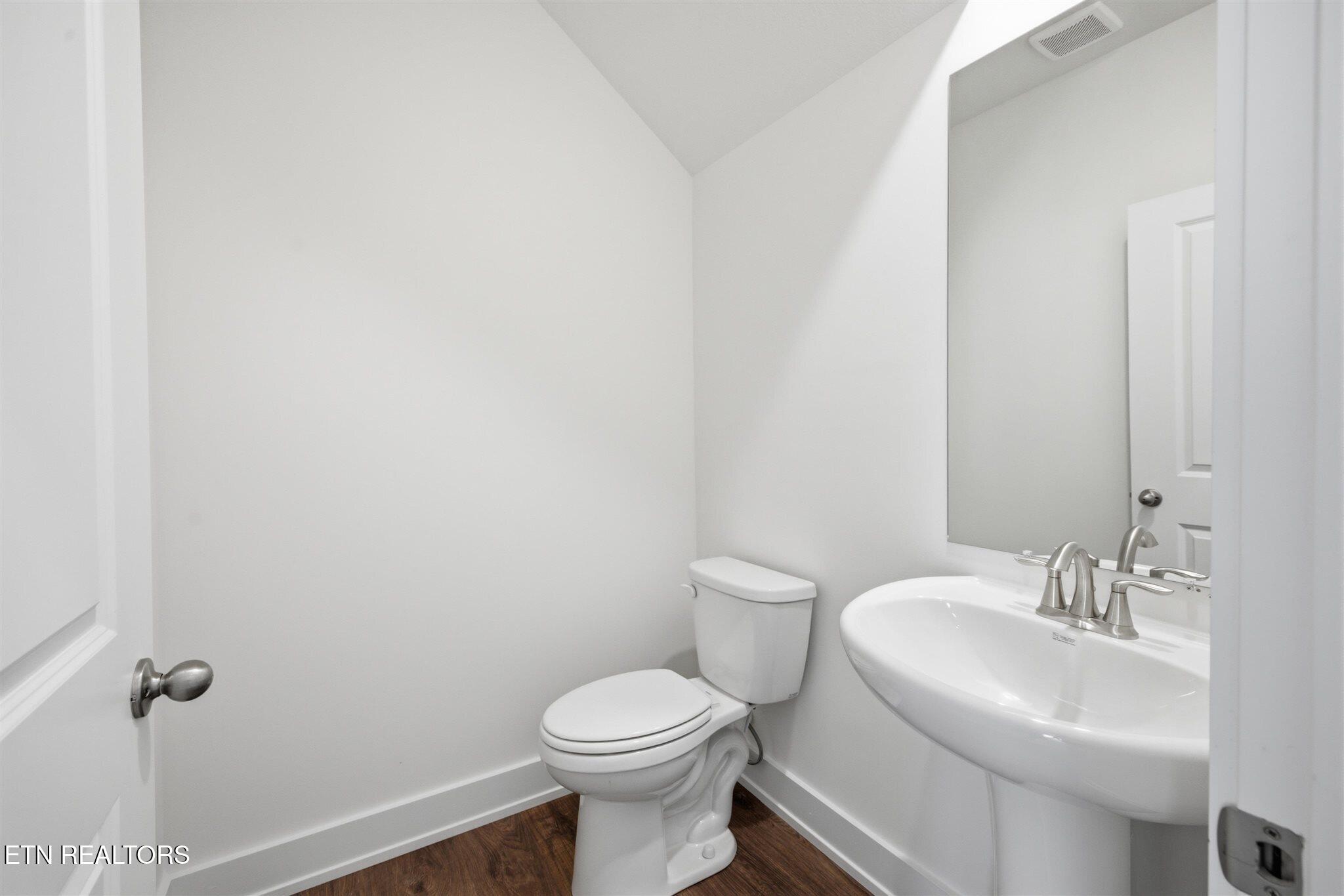 1412 Relaxation Run Sevierville TN 37876