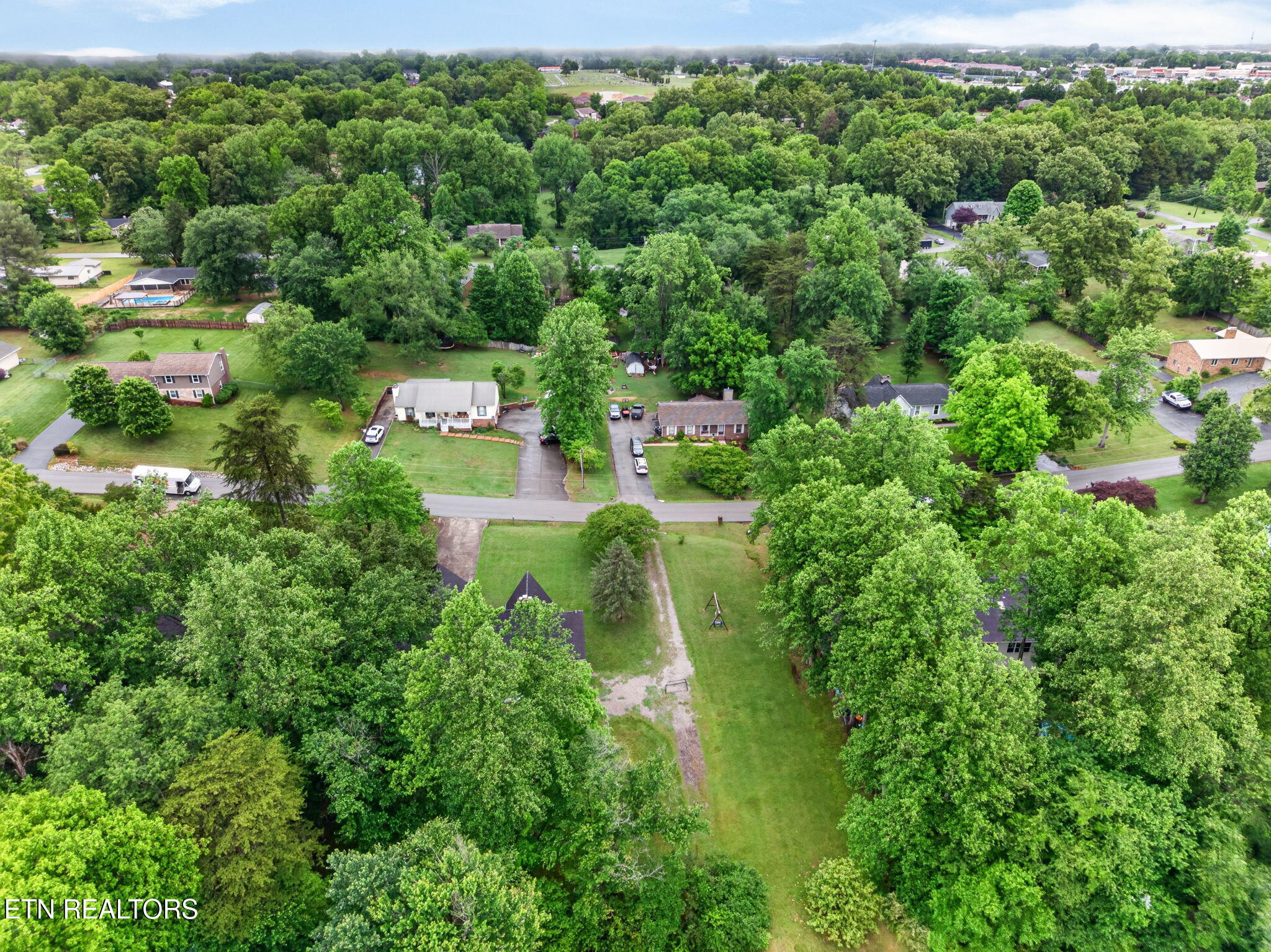 866 Pen Oak Drive Cookeville TN 38501