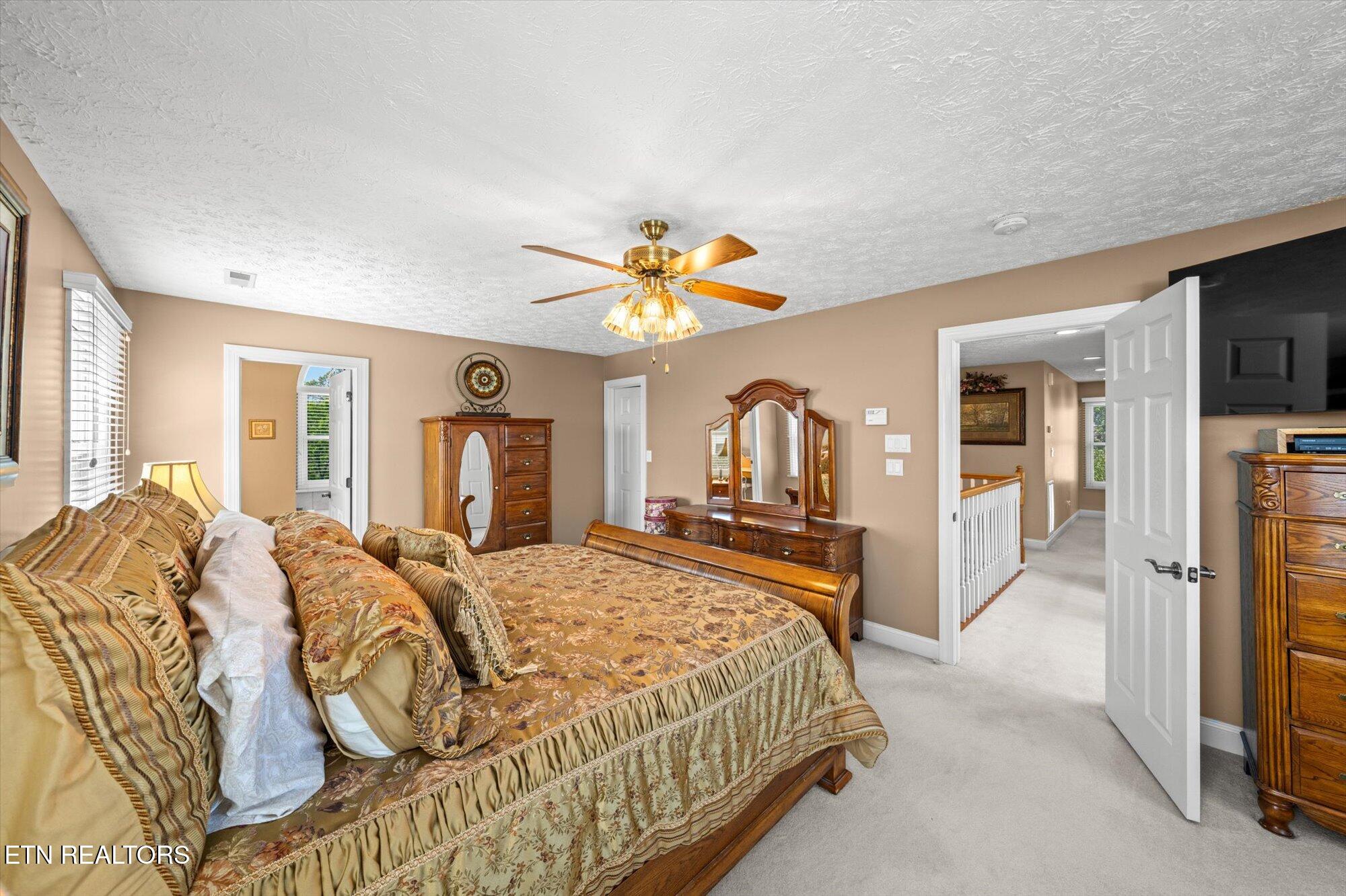 825 Pinnacle Drive Dandridge TN 37725