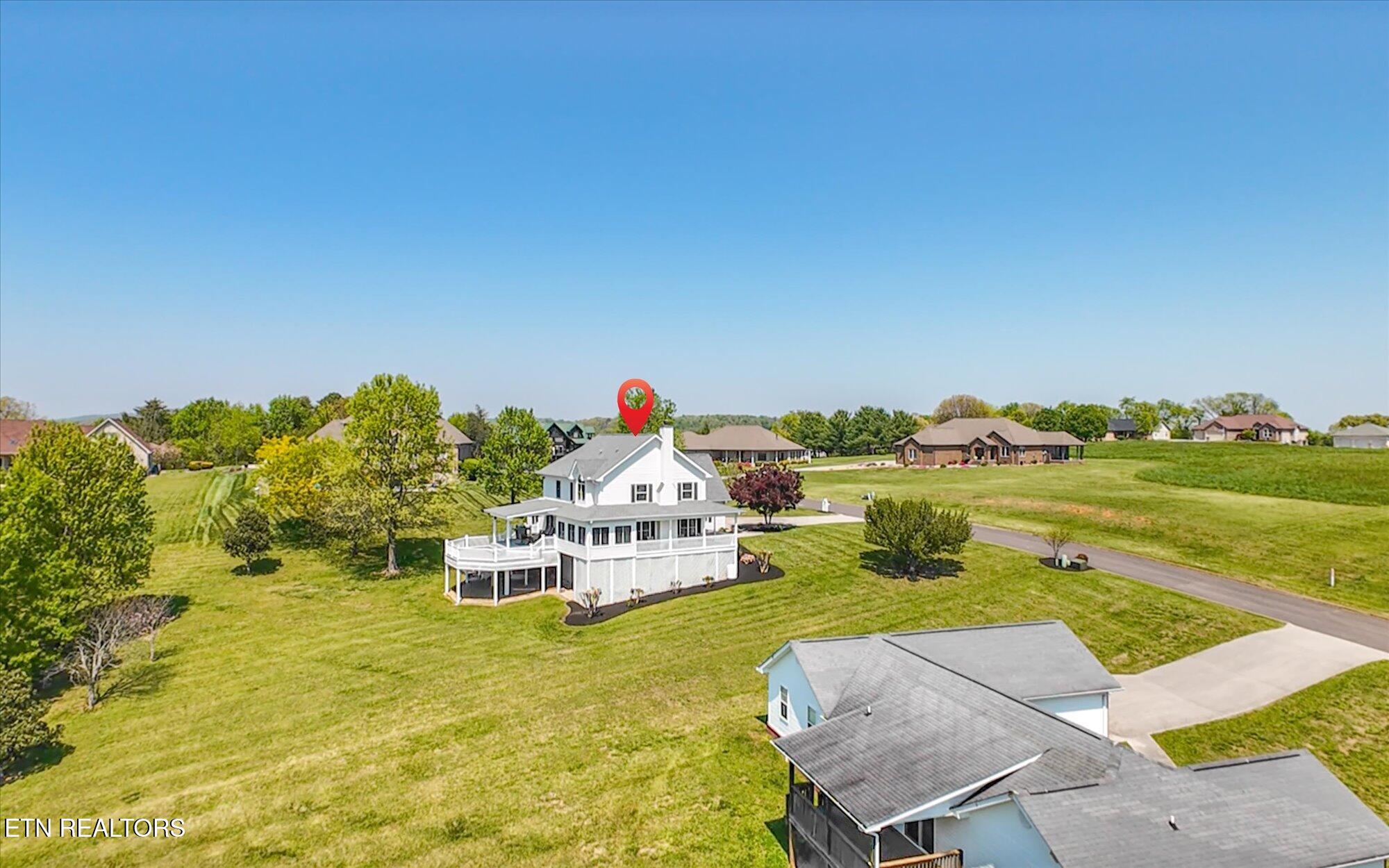 825 Pinnacle Drive Dandridge TN 37725
