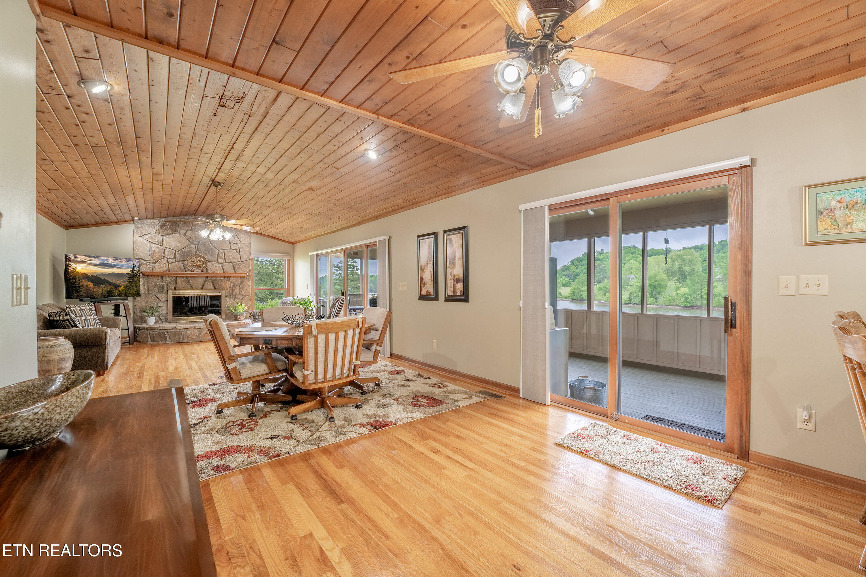326 Chamberlain Cove Road Kingston TN 37763