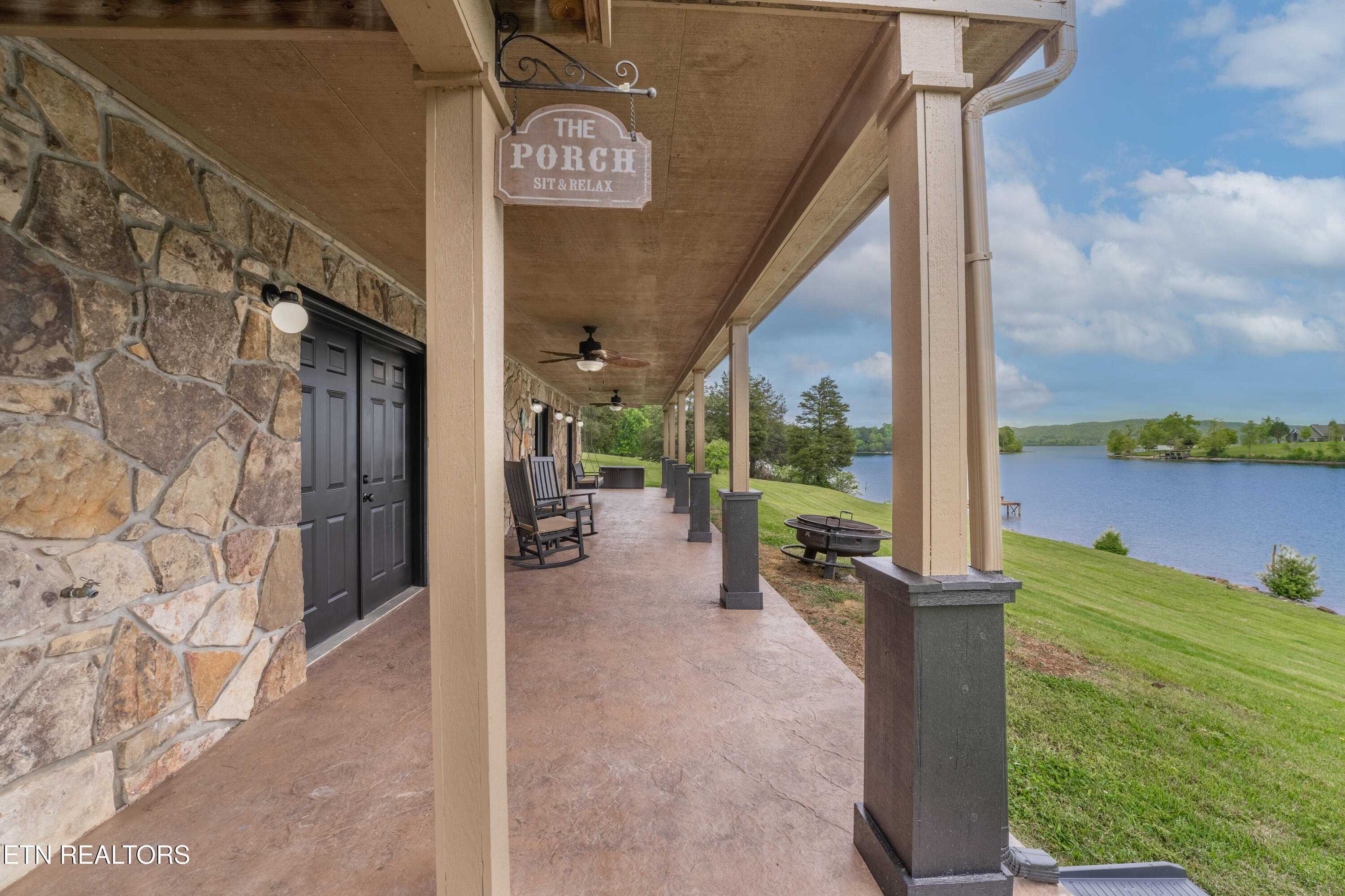326 Chamberlain Cove Road Kingston TN 37763