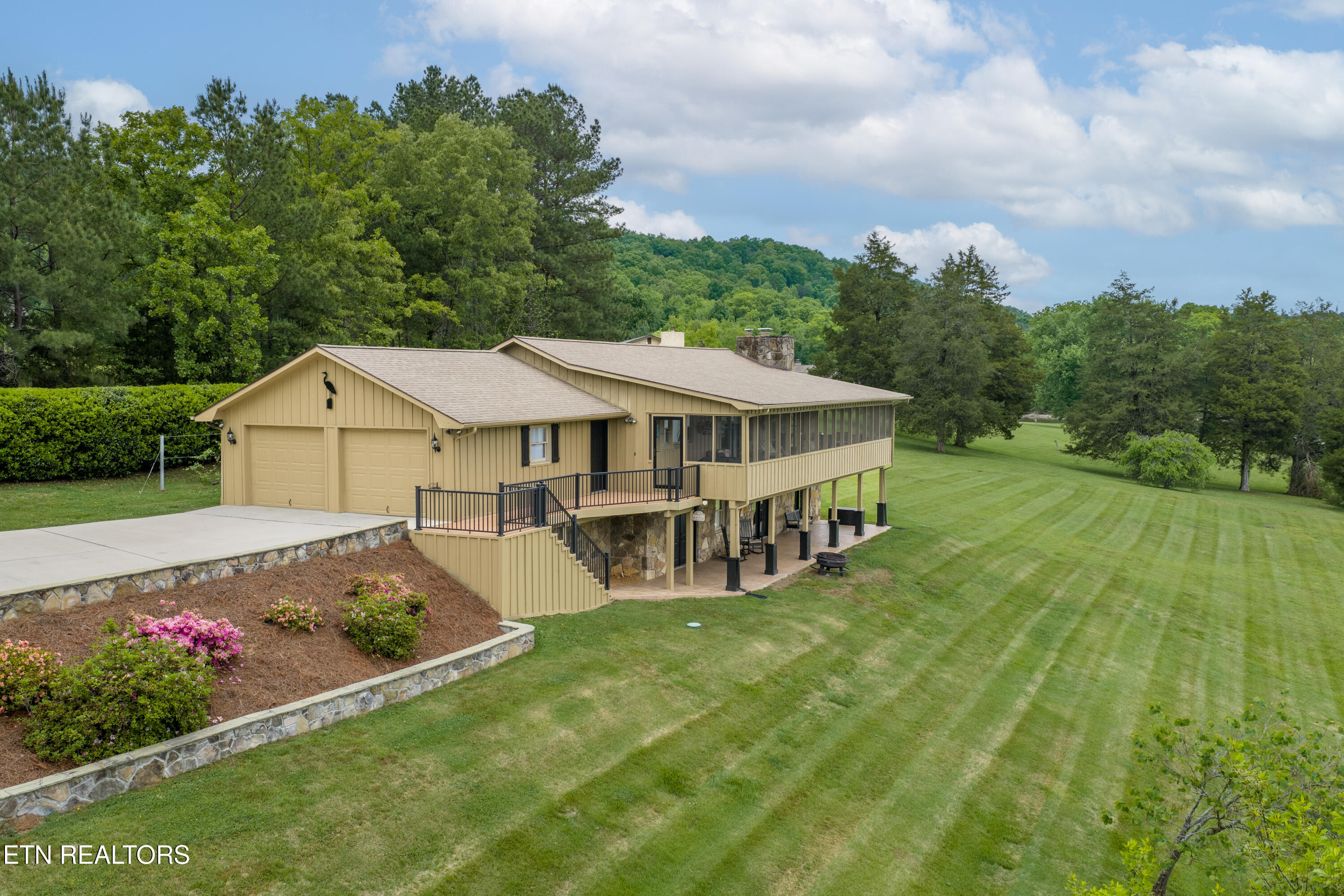 326 Chamberlain Cove Road Kingston TN 37763