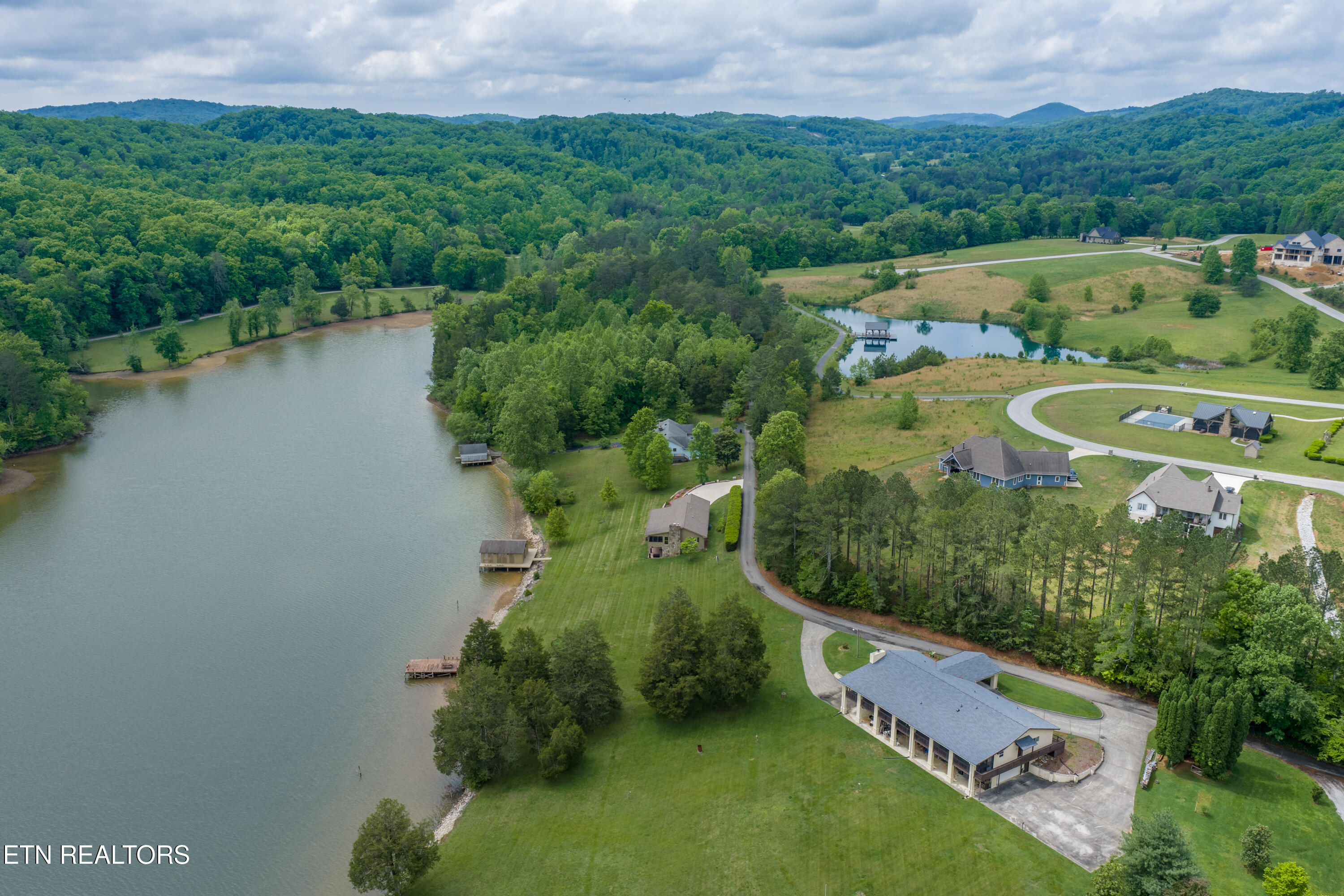 326 Chamberlain Cove Road Kingston TN 37763