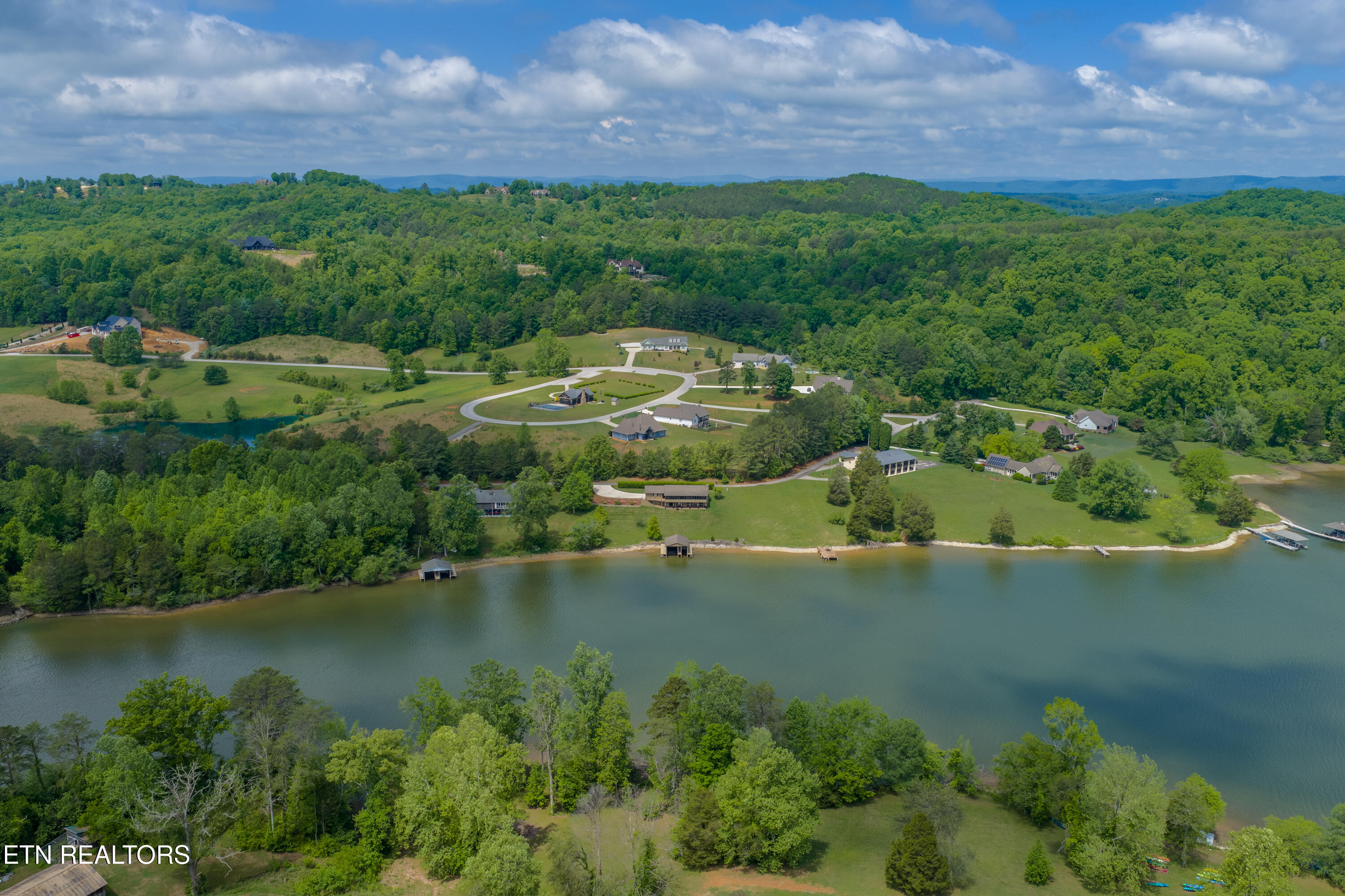 326 Chamberlain Cove Road Kingston TN 37763