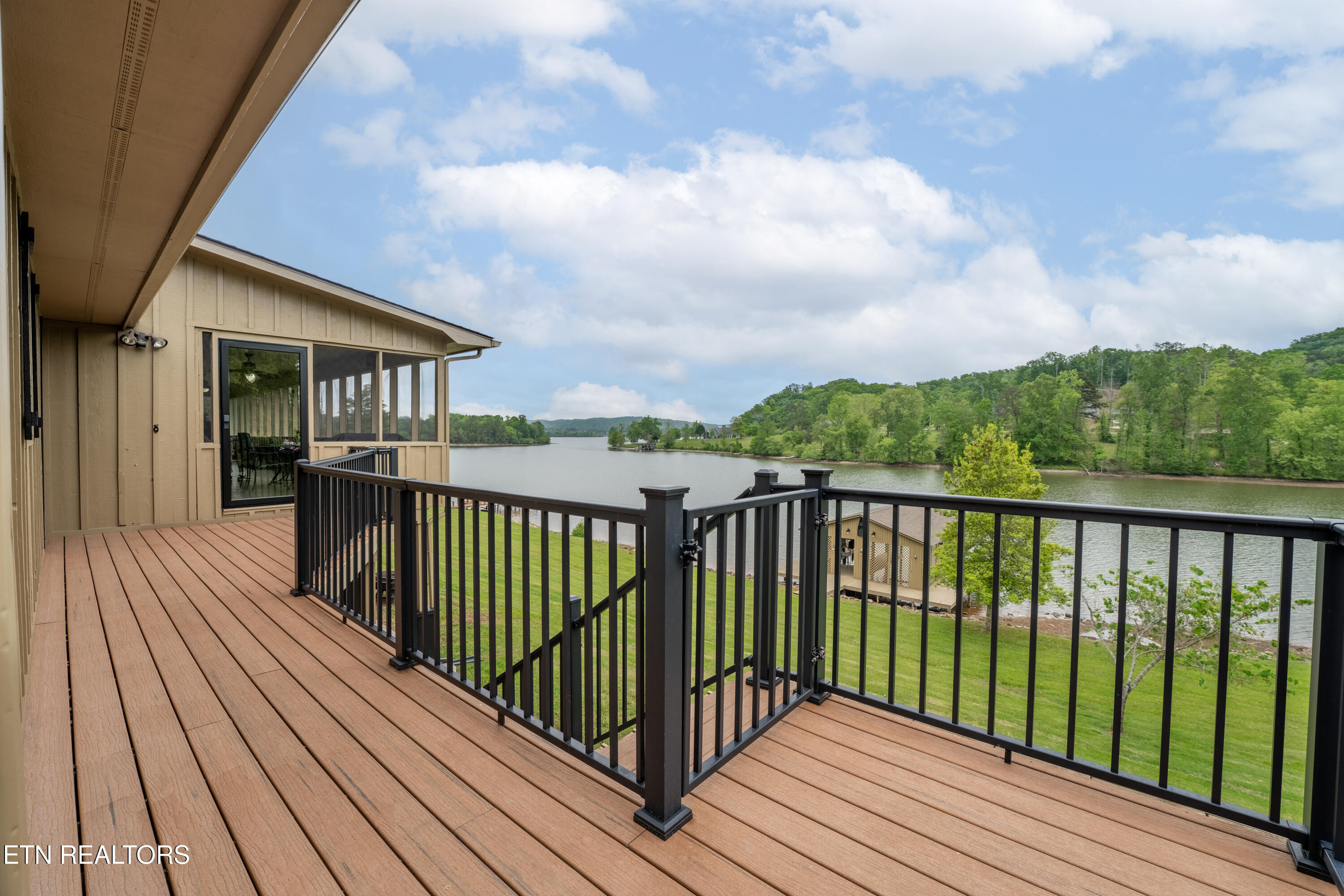 326 Chamberlain Cove Road Kingston TN 37763