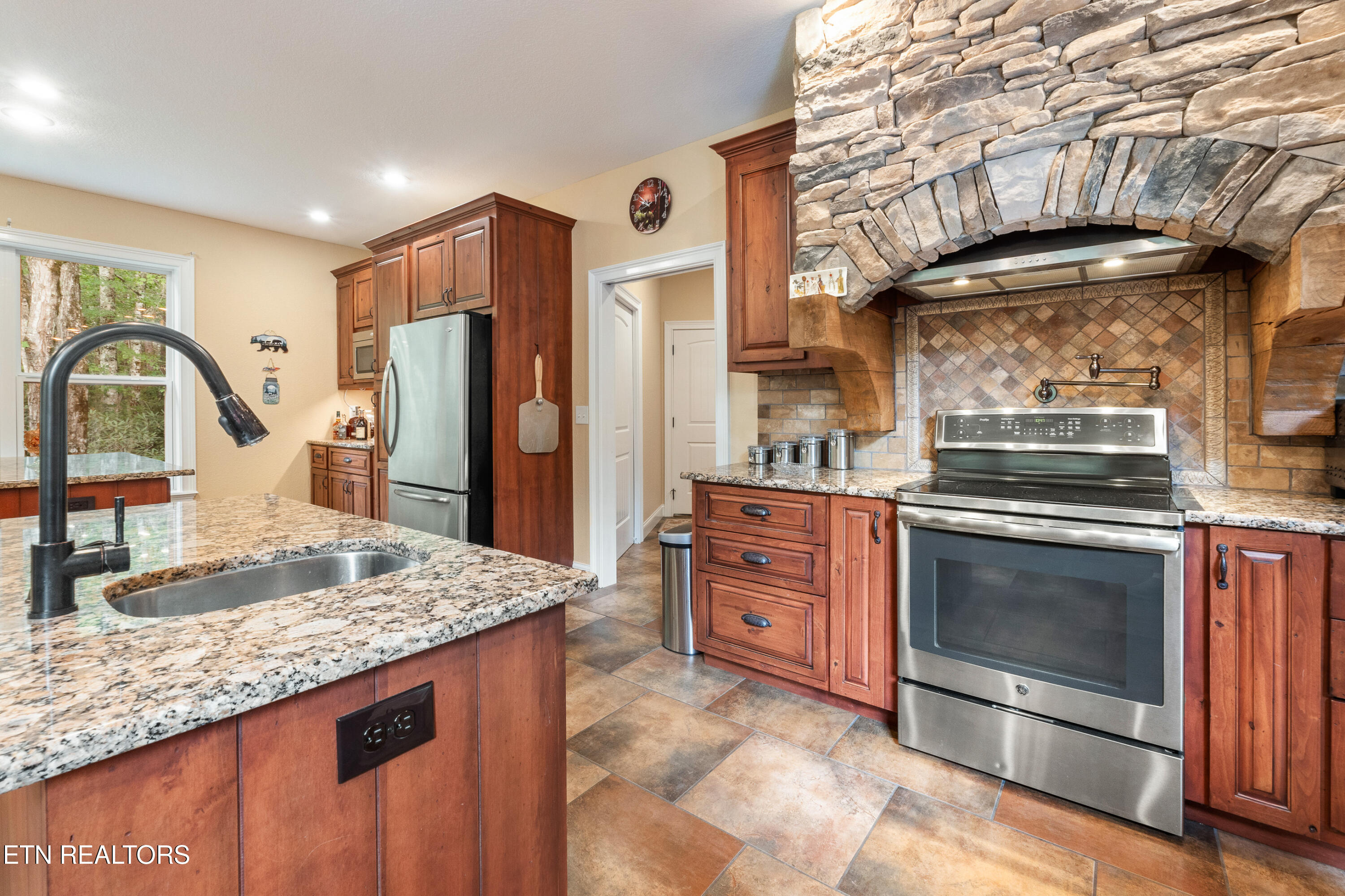 106 Sunshine Way Townsend TN 37882