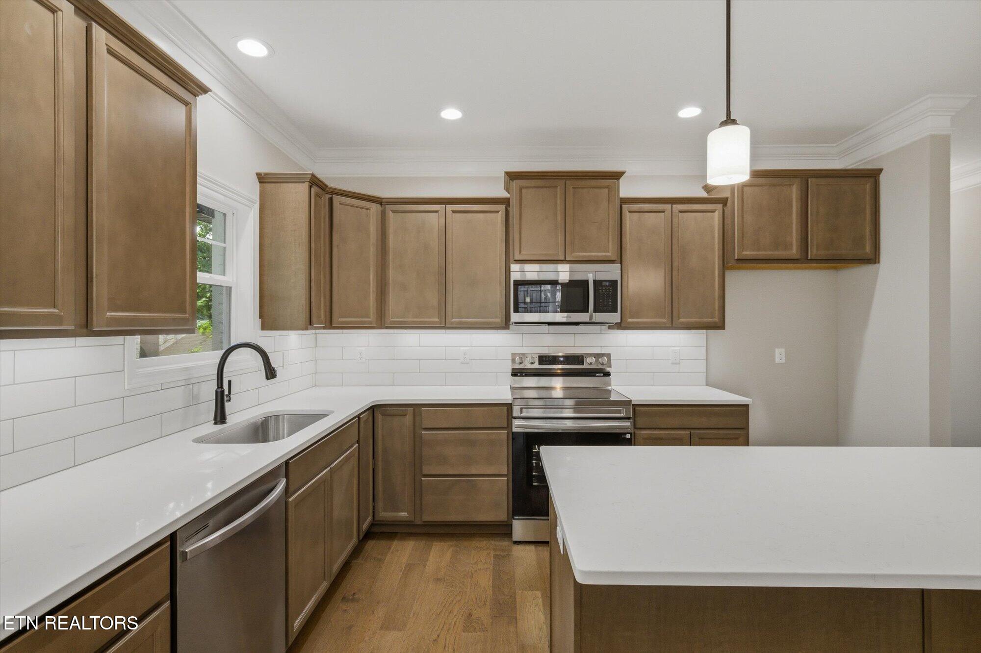 3185 Fairoaks Drive Maryville TN 37803