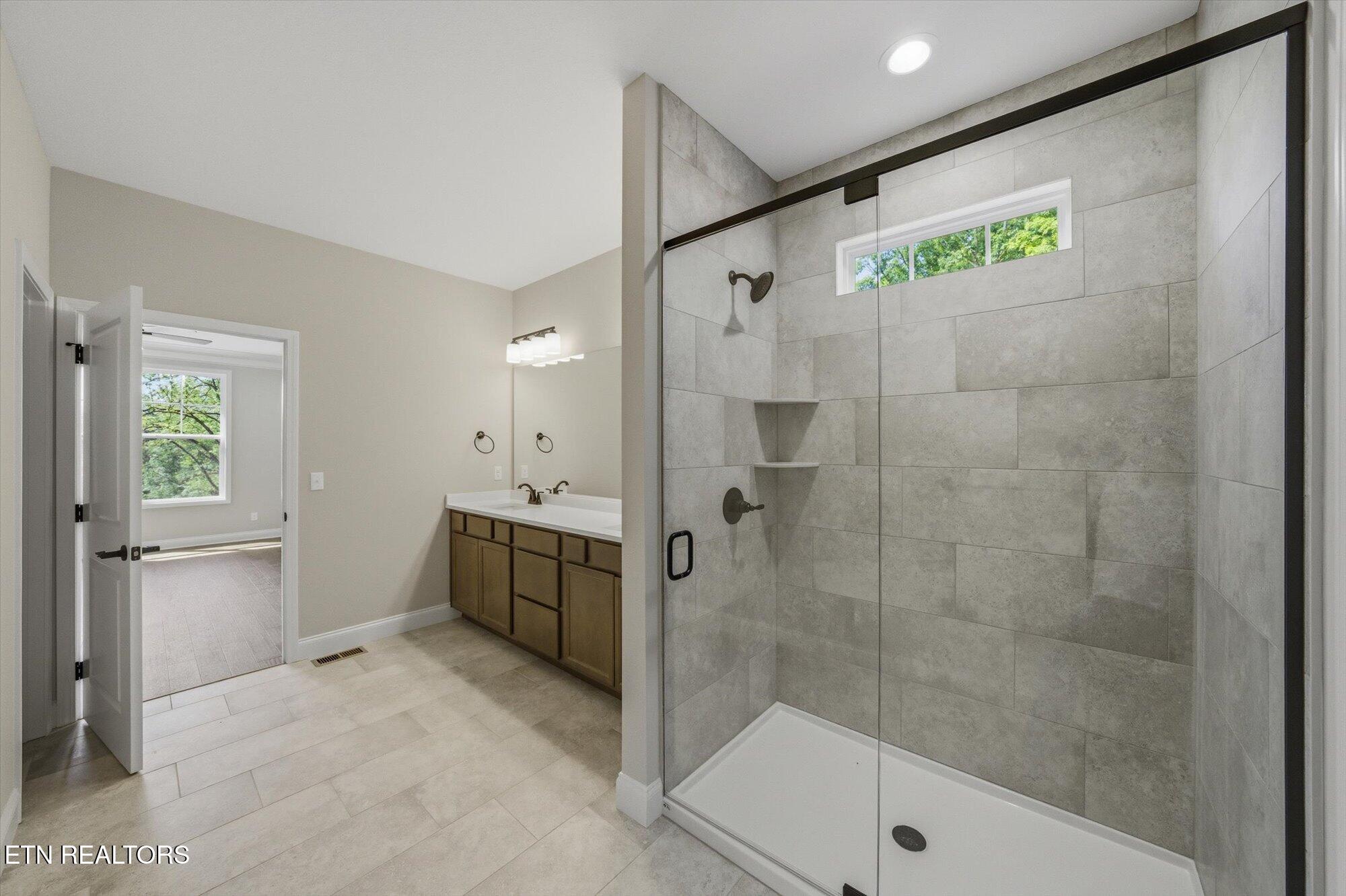 3185 Fairoaks Drive Maryville TN 37803