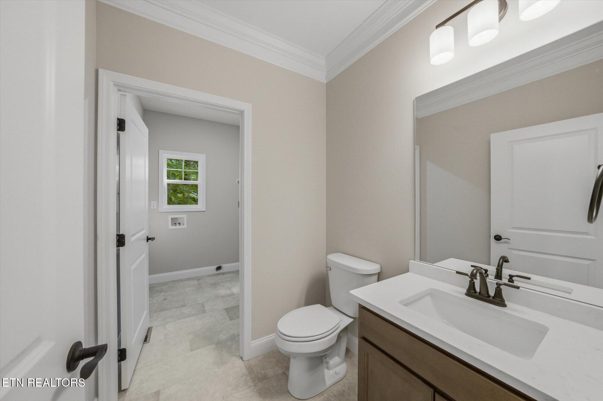 3185 Fairoaks Drive Maryville TN 37803