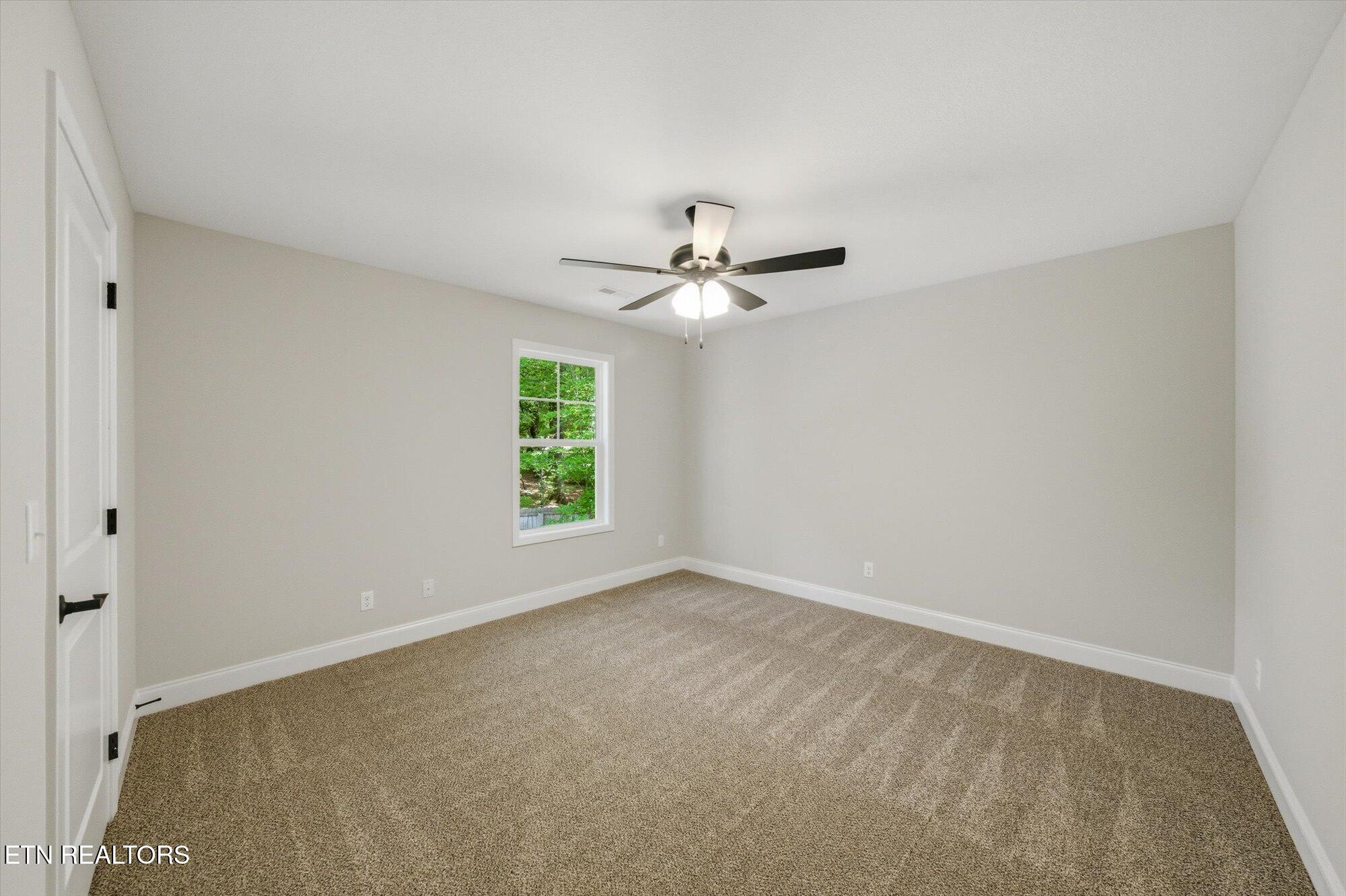 3185 Fairoaks Drive Maryville TN 37803