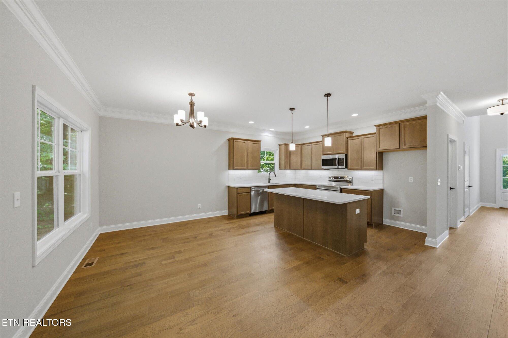 3185 Fairoaks Drive Maryville TN 37803