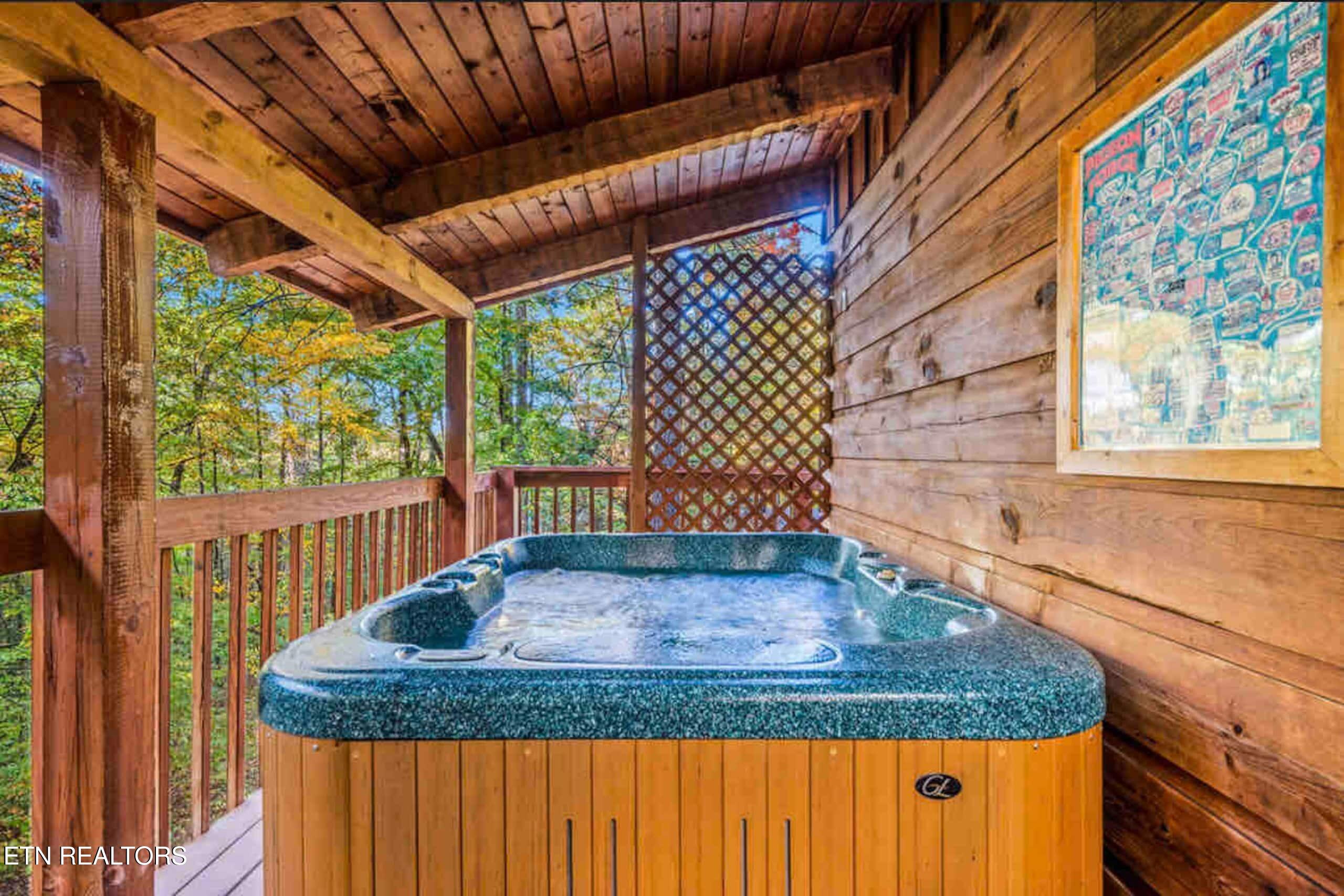 3289 Twin Mountain Way Pigeon Forge TN 37863