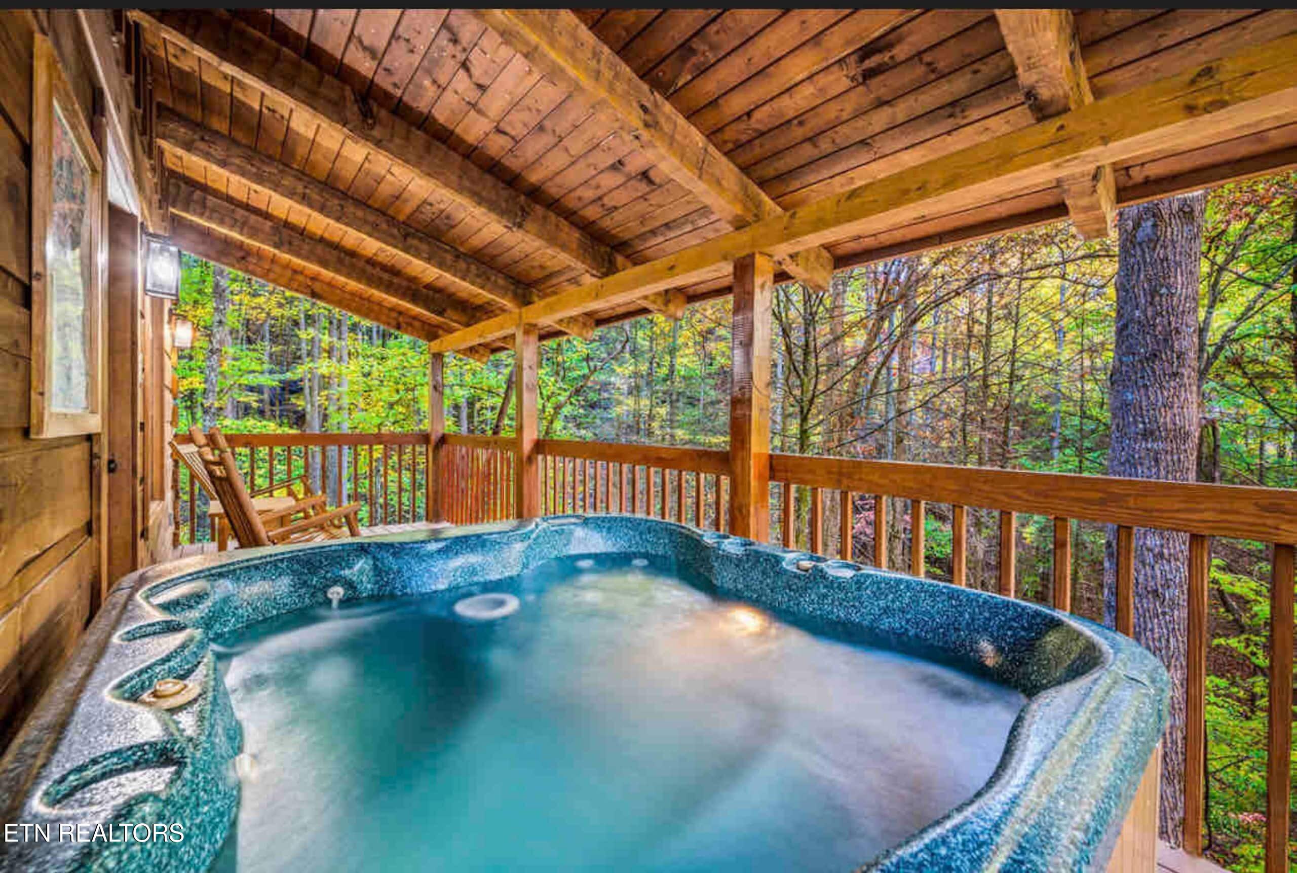 3289 Twin Mountain Way Pigeon Forge TN 37863