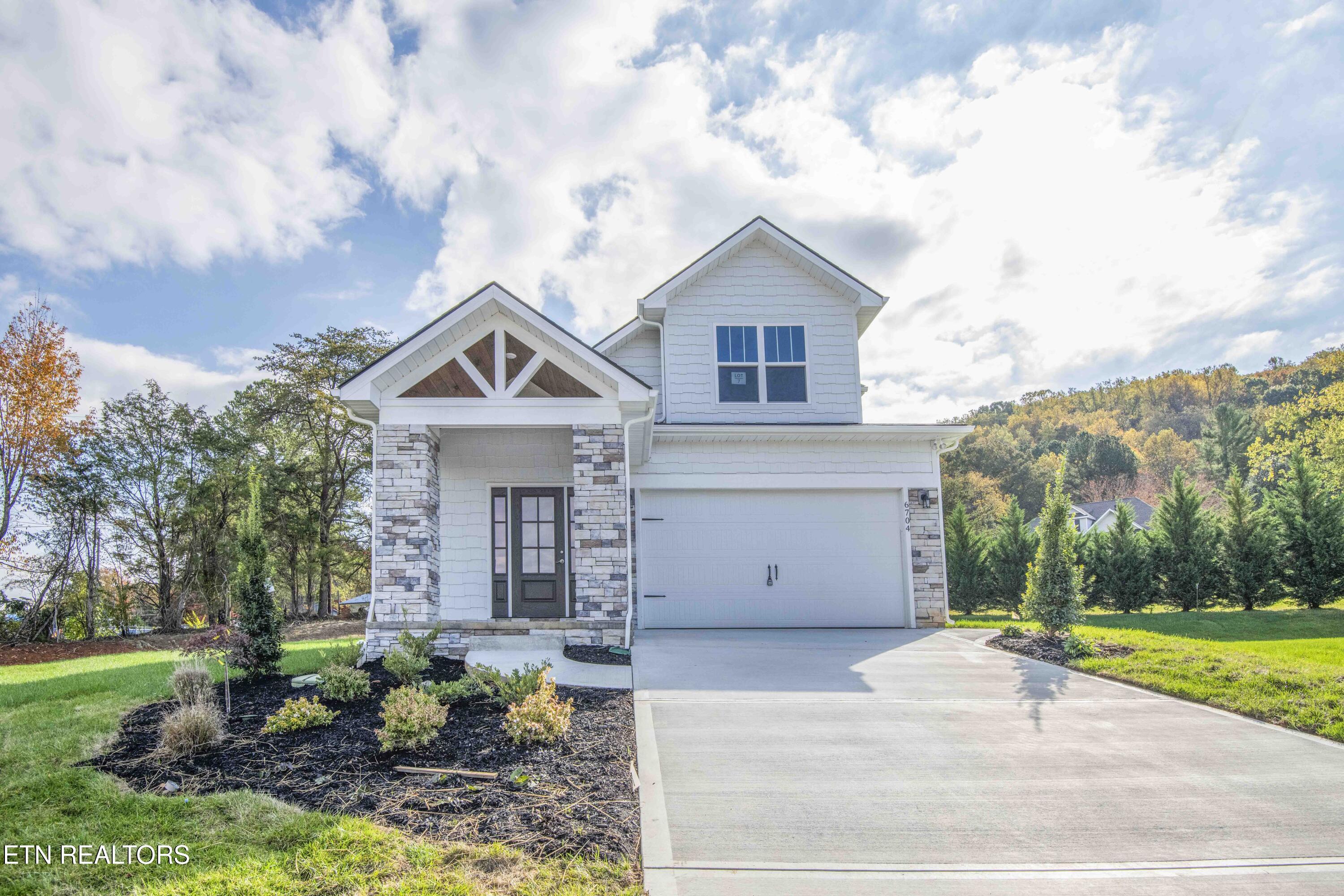 6704 Orange Petal Lane Knoxville TN 37931