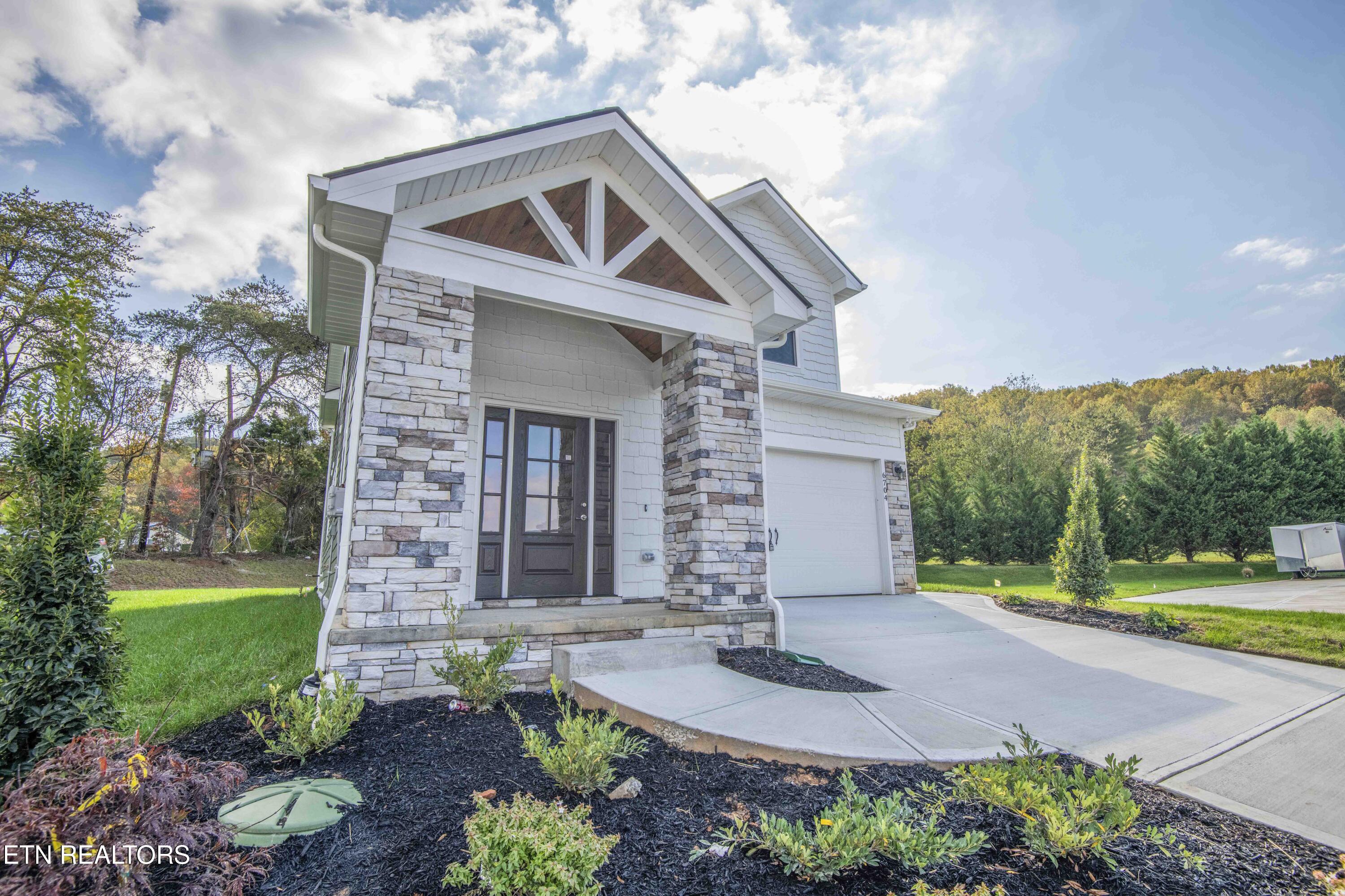 6704 Orange Petal Lane Knoxville TN 37931