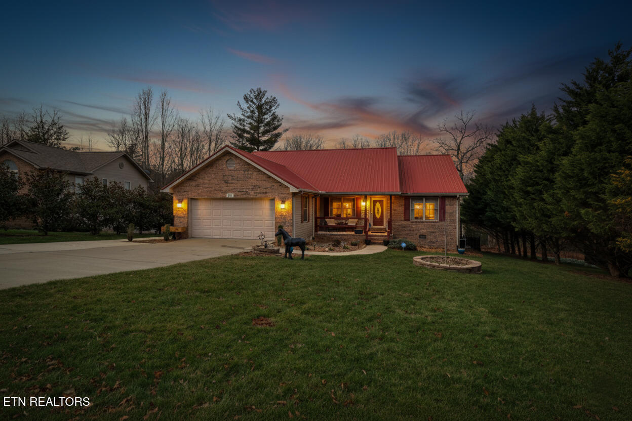 17 Dickens Lane Fairfield Glade TN 38558
